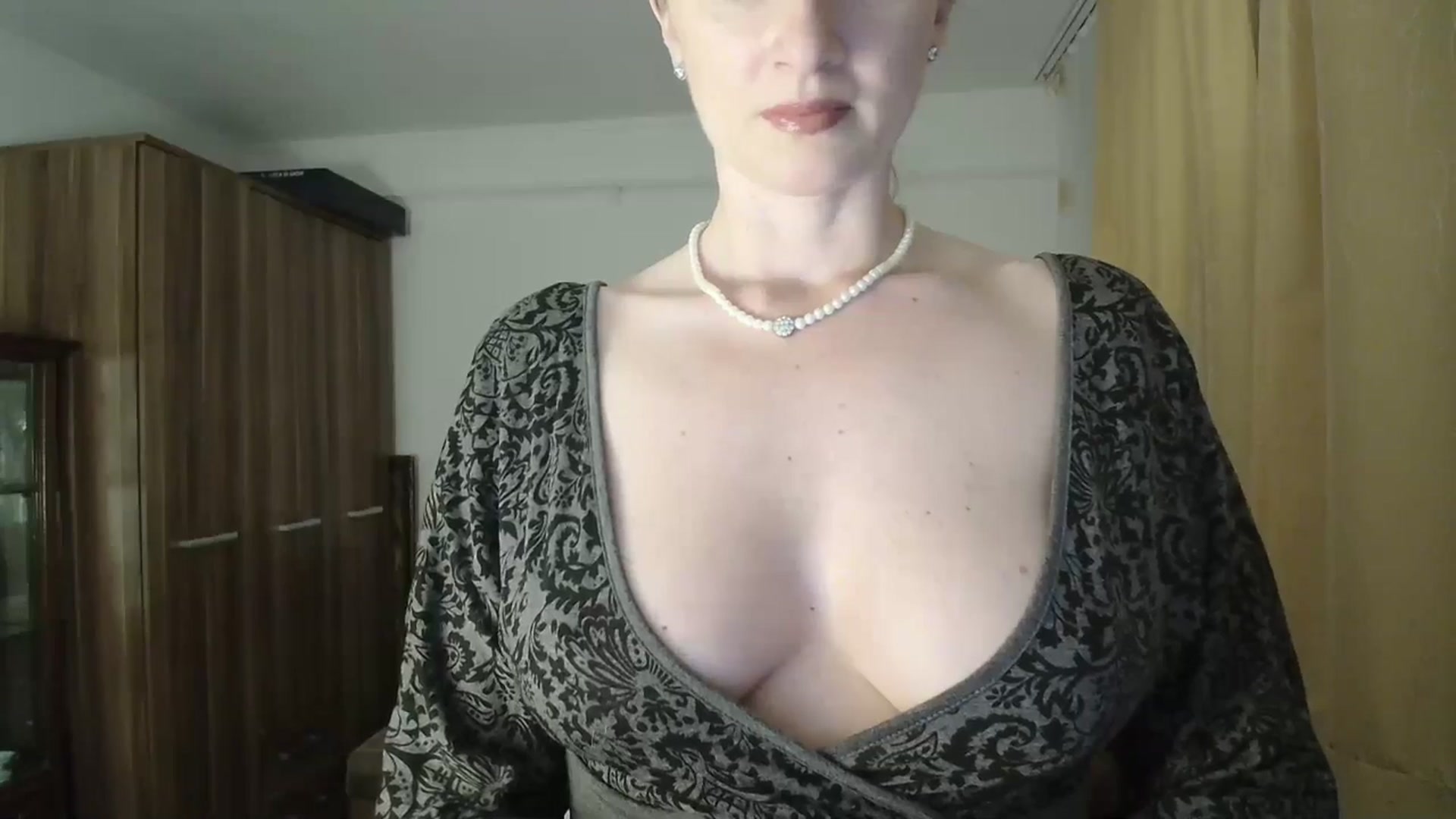 Gallery image thumbnail from AryaS's myfreecams stream on, 04/25/2026, 18:22 image 18 of 20
