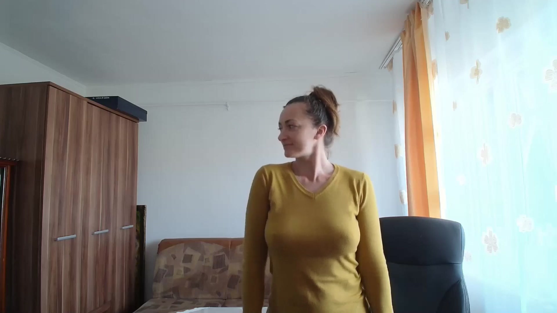 Gallery image thumbnail from AryaS's myfreecams stream on, 04/28/2026, 17:49 image 6 of 20