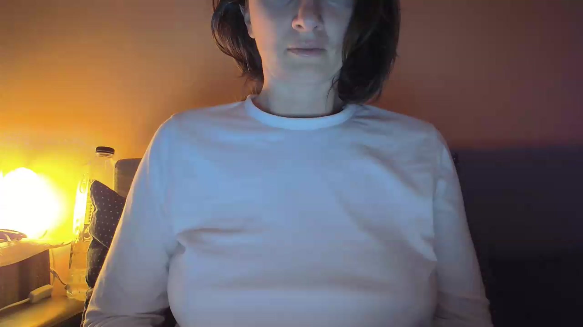 Gallery image thumbnail from AryaS's myfreecams stream on, 05/17/2026, 18:19 image 14 of 20