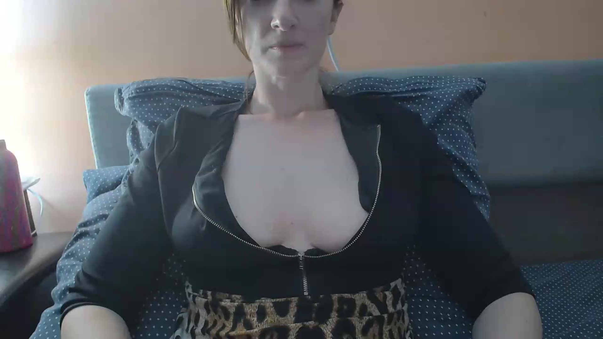 Gallery image thumbnail from AryaS's myfreecams stream on, 07/11/2026, 19:59 image 10 of 20