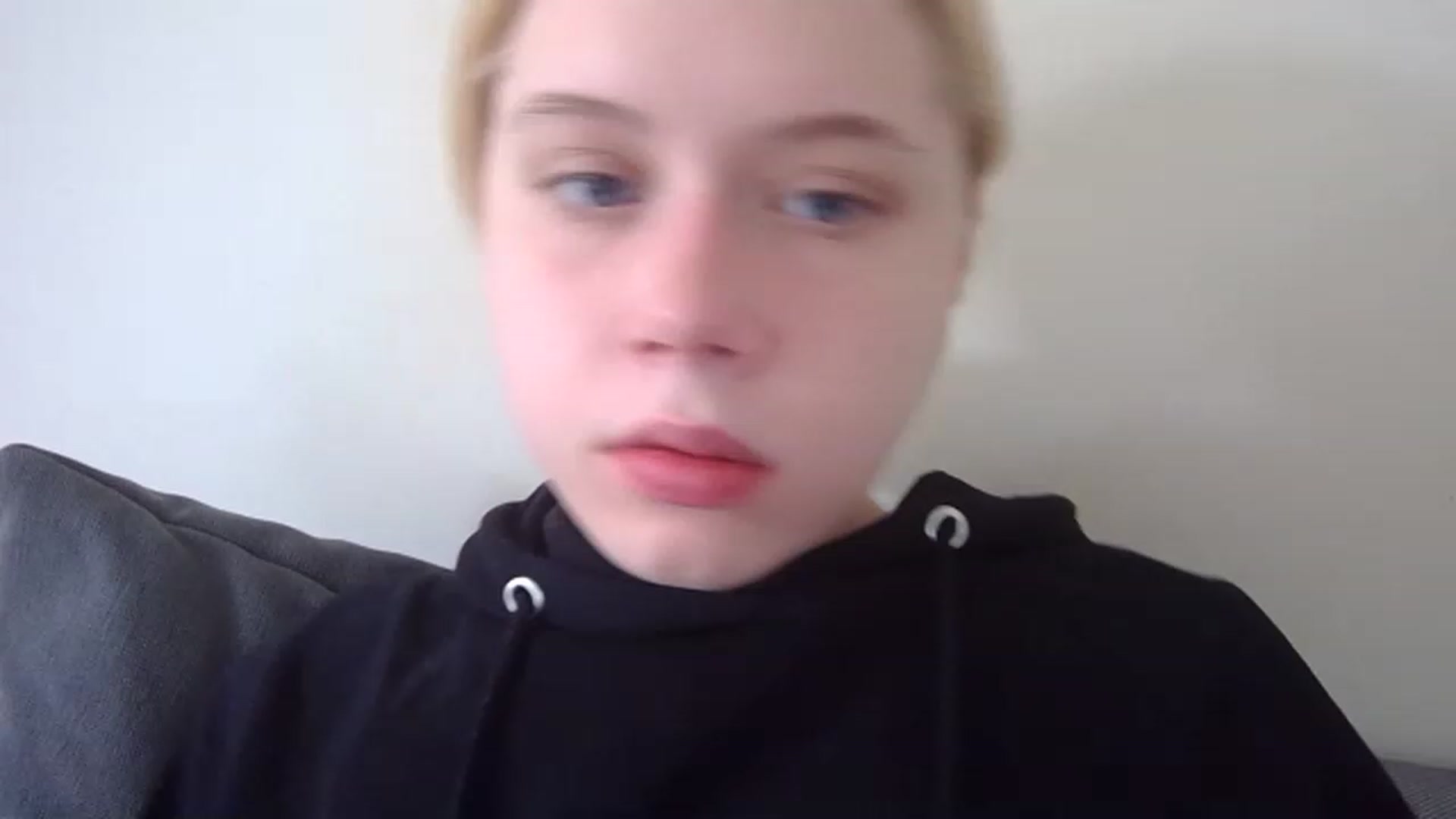 Gallery image thumbnail from AryaS_S's myfreecams stream on, 04/16/2023, 09:57 image 12 of 20