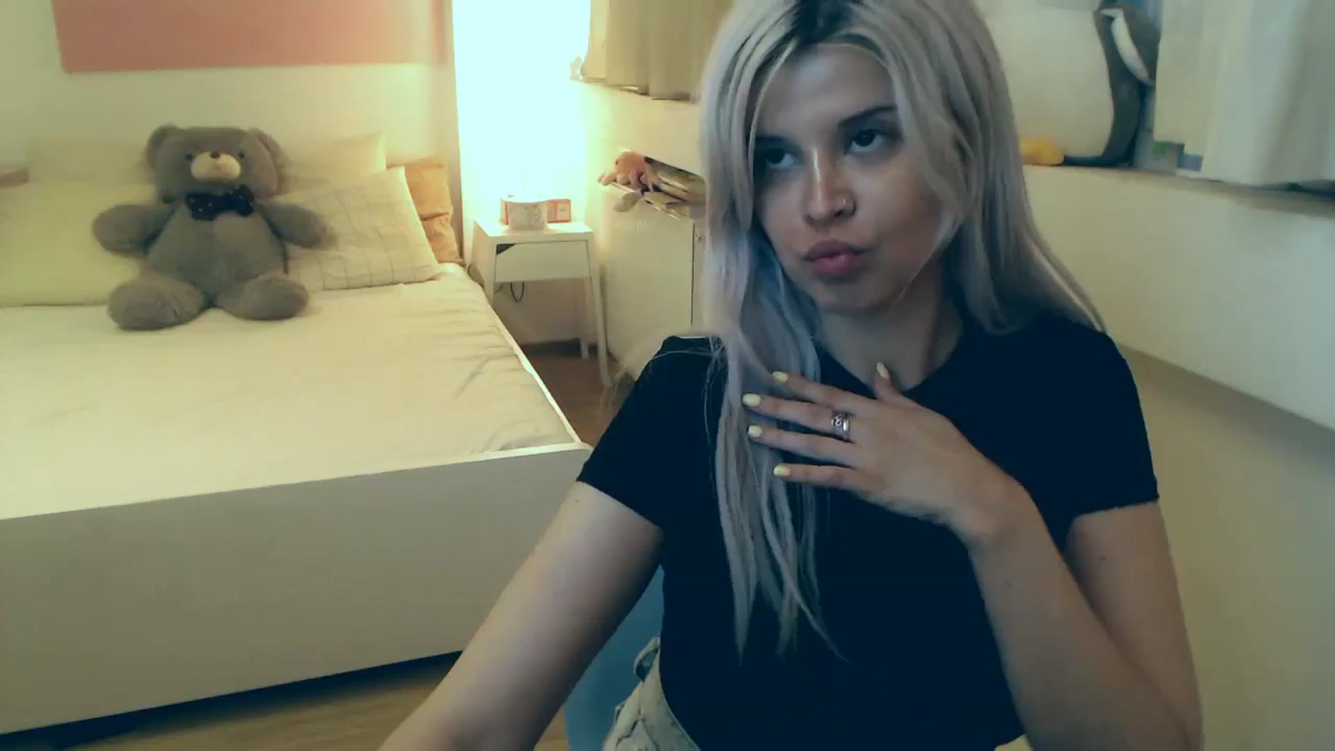 Gallery image thumbnail from Arya_Jolie's myfreecams stream on, 07/31/2023, 15:29 image 12 of 20