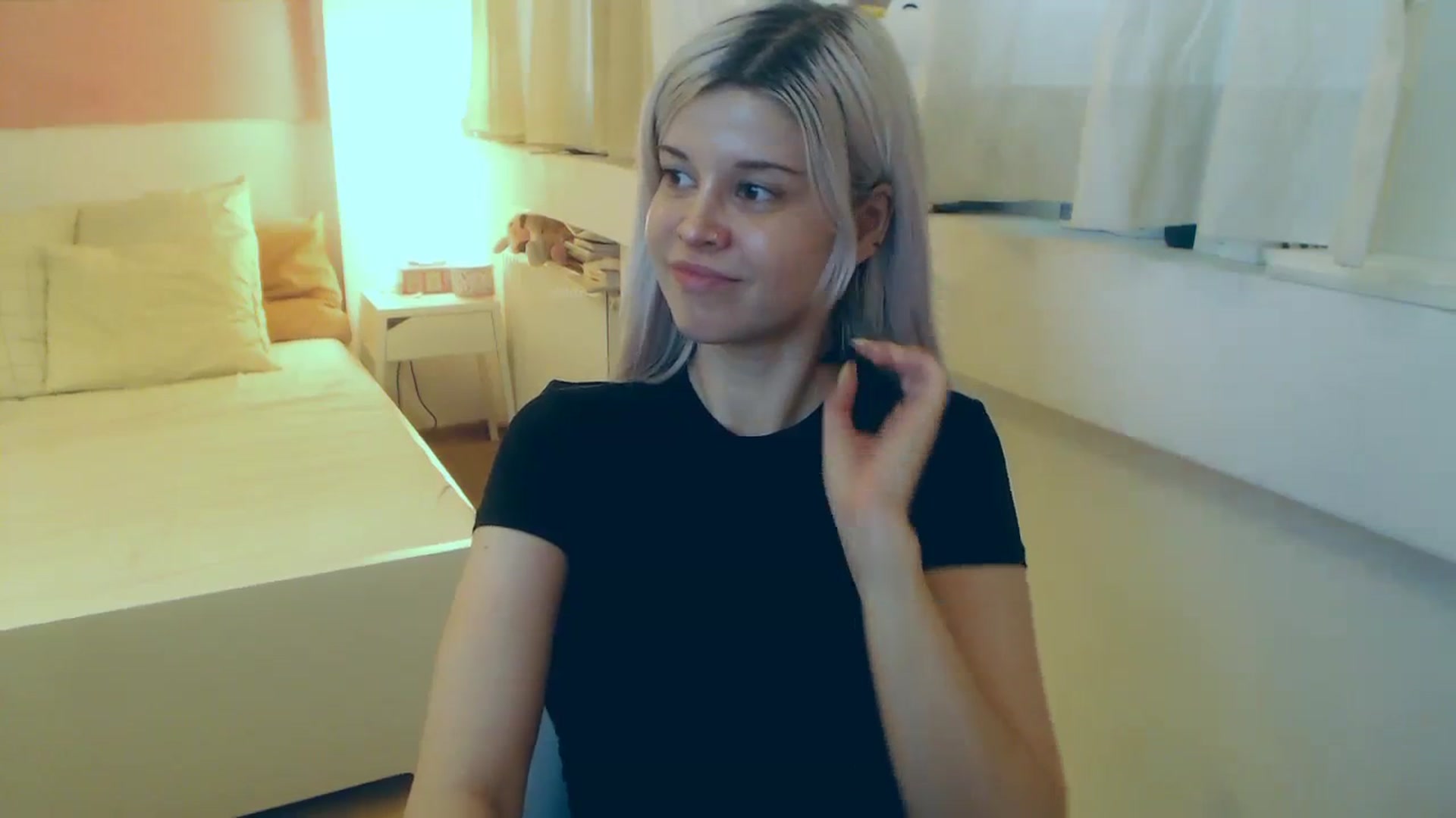 Gallery image thumbnail from Arya_Jolie's myfreecams stream on, 08/07/2023, 13:36 image 4 of 20