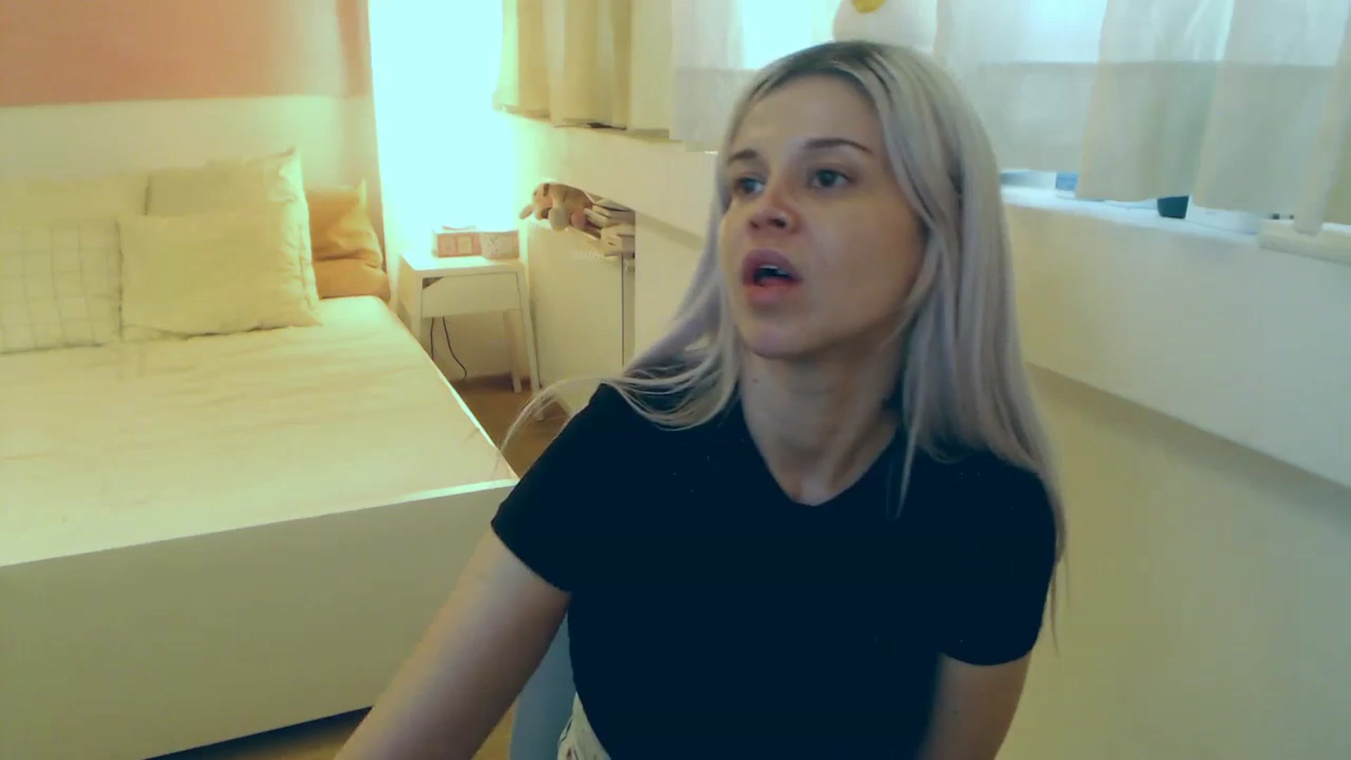 Gallery image thumbnail from Arya_Jolie's myfreecams stream on, 08/07/2023, 16:18 image 5 of 20
