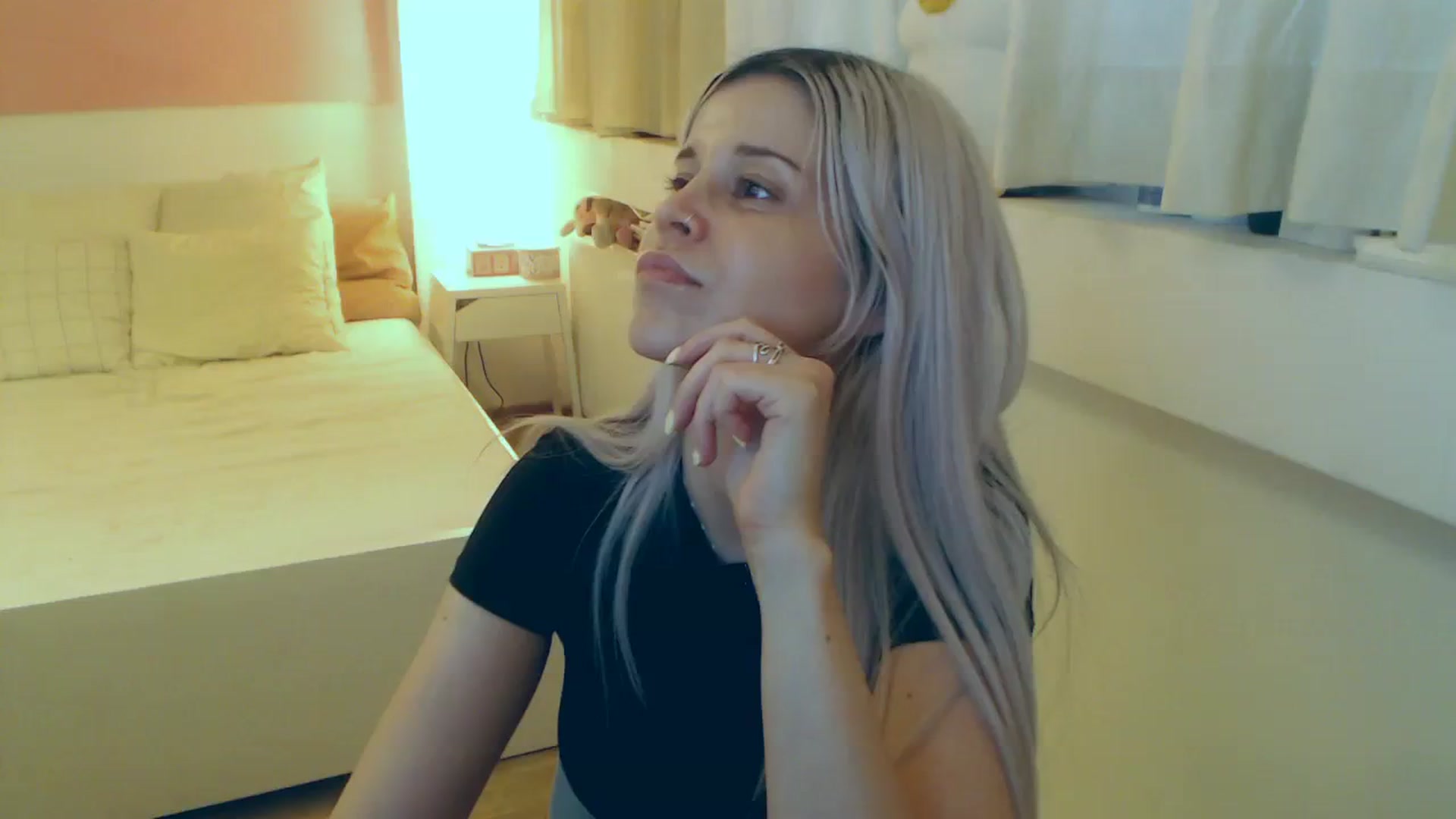 Gallery image thumbnail from Arya_Jolie's myfreecams stream on, 08/07/2023, 16:18 image 14 of 20