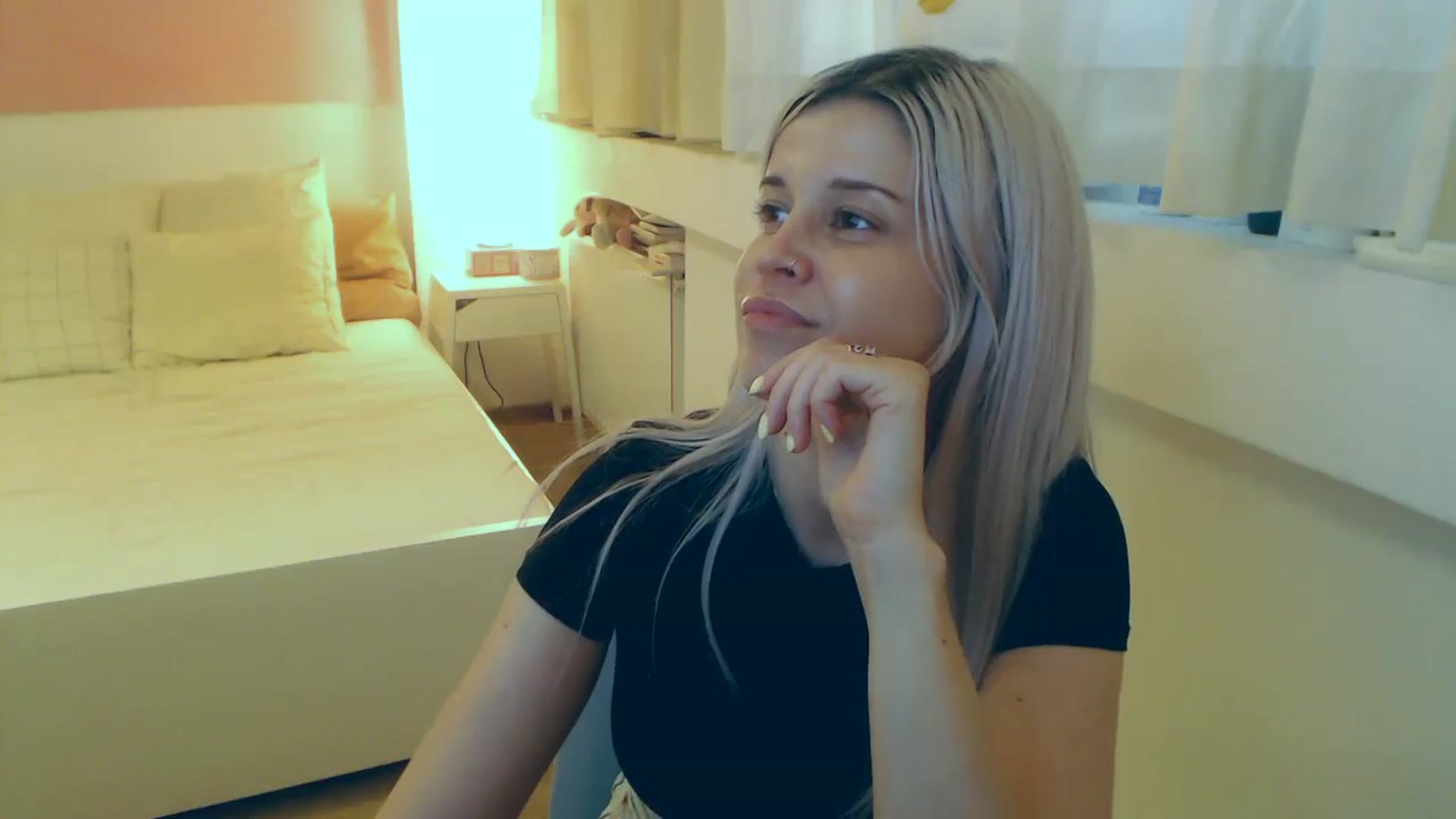 Gallery image thumbnail from Arya_Jolie's myfreecams stream on, 08/07/2023, 16:18 image 10 of 20