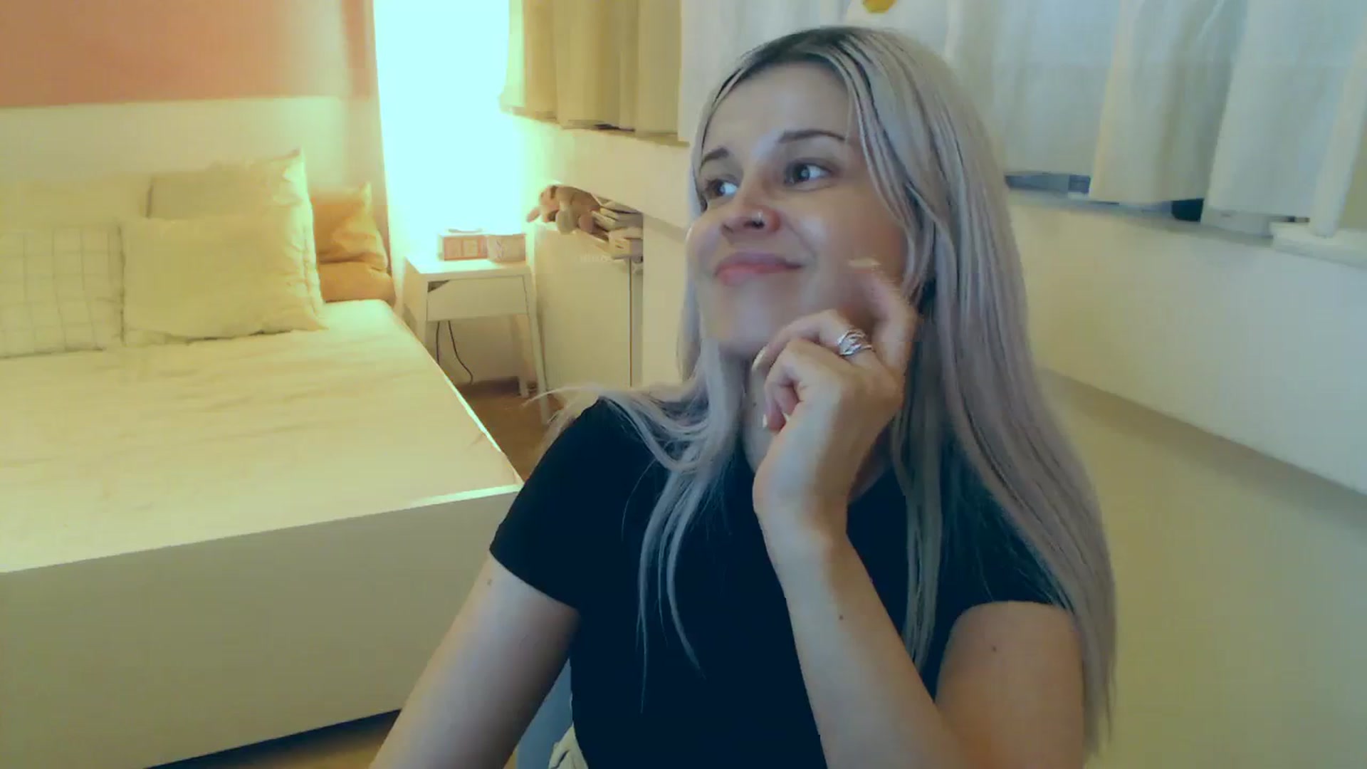 Gallery image thumbnail from Arya_Jolie's myfreecams stream on, 08/07/2023, 16:18 image 15 of 20