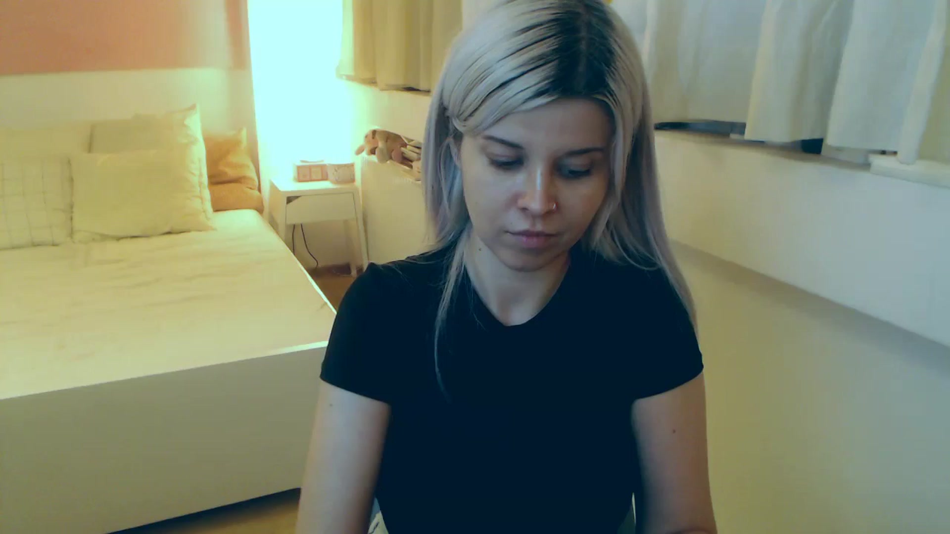 Gallery image thumbnail from Arya_Jolie's myfreecams stream on, 08/07/2023, 17:40 image 14 of 20