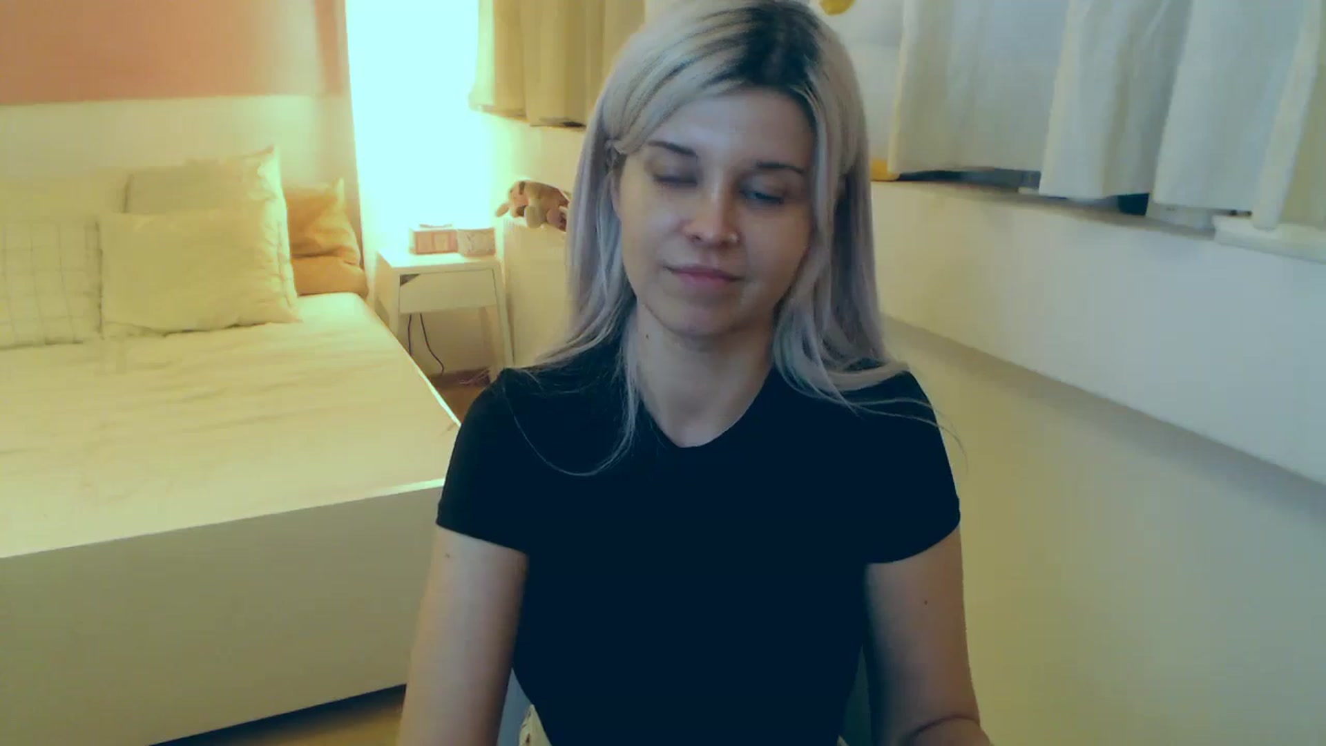 Gallery image thumbnail from Arya_Jolie's myfreecams stream on, 08/07/2023, 17:40 image 10 of 20
