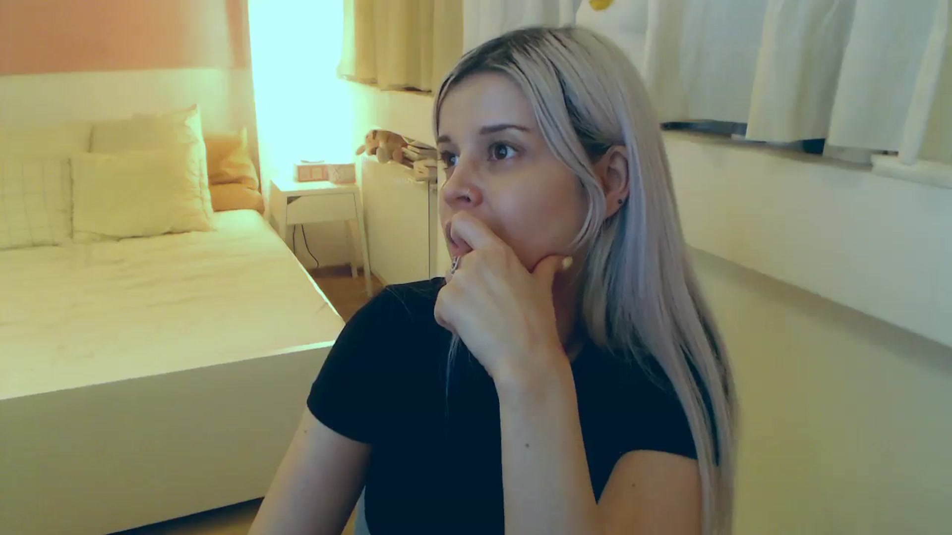 Gallery image thumbnail from Arya_Jolie's myfreecams stream on, 08/07/2023, 17:40 image 15 of 20