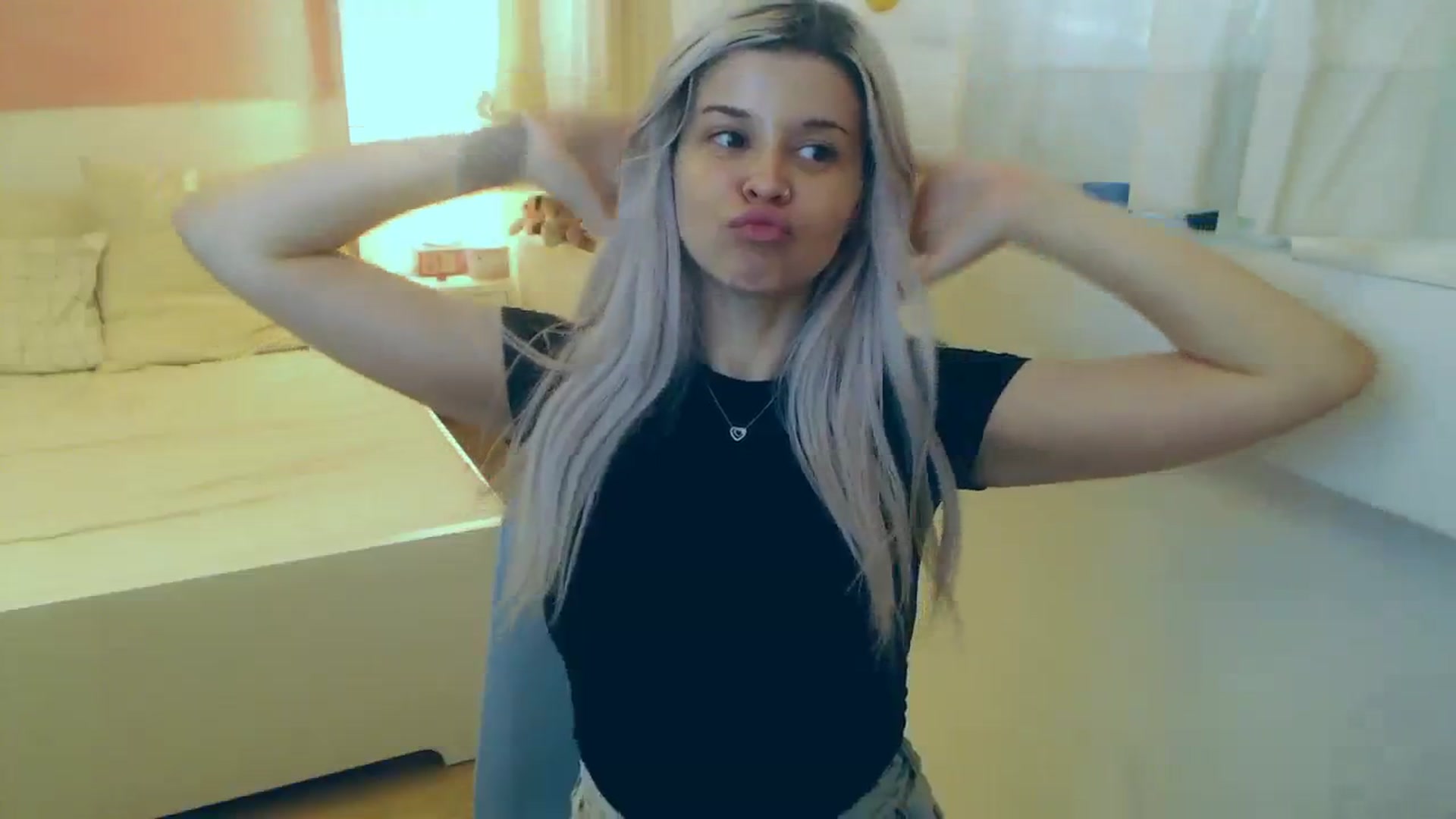 Gallery image thumbnail from Arya_Jolie's myfreecams stream on, 08/08/2023, 13:32 image 5 of 20