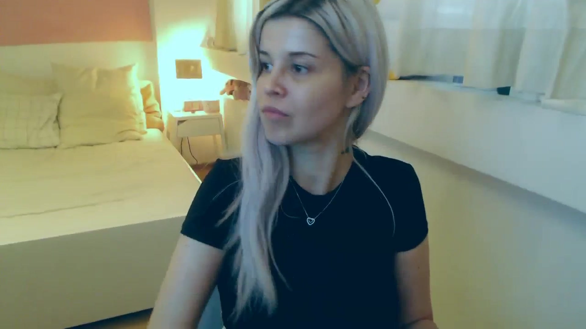 Gallery image thumbnail from Arya_Jolie's myfreecams stream on, 08/08/2023, 14:26 image 6 of 20