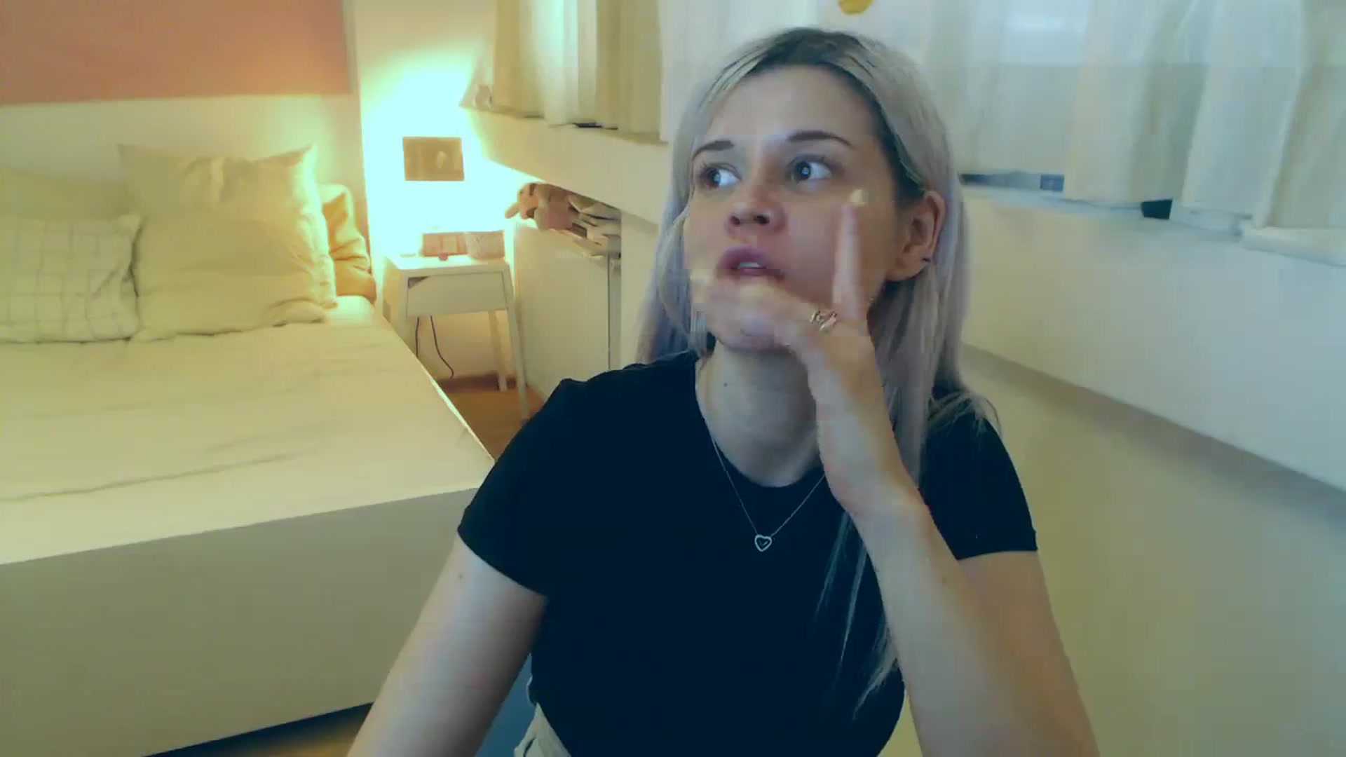 Gallery image thumbnail from Arya_Jolie's myfreecams stream on, 08/08/2023, 14:26 image 13 of 20