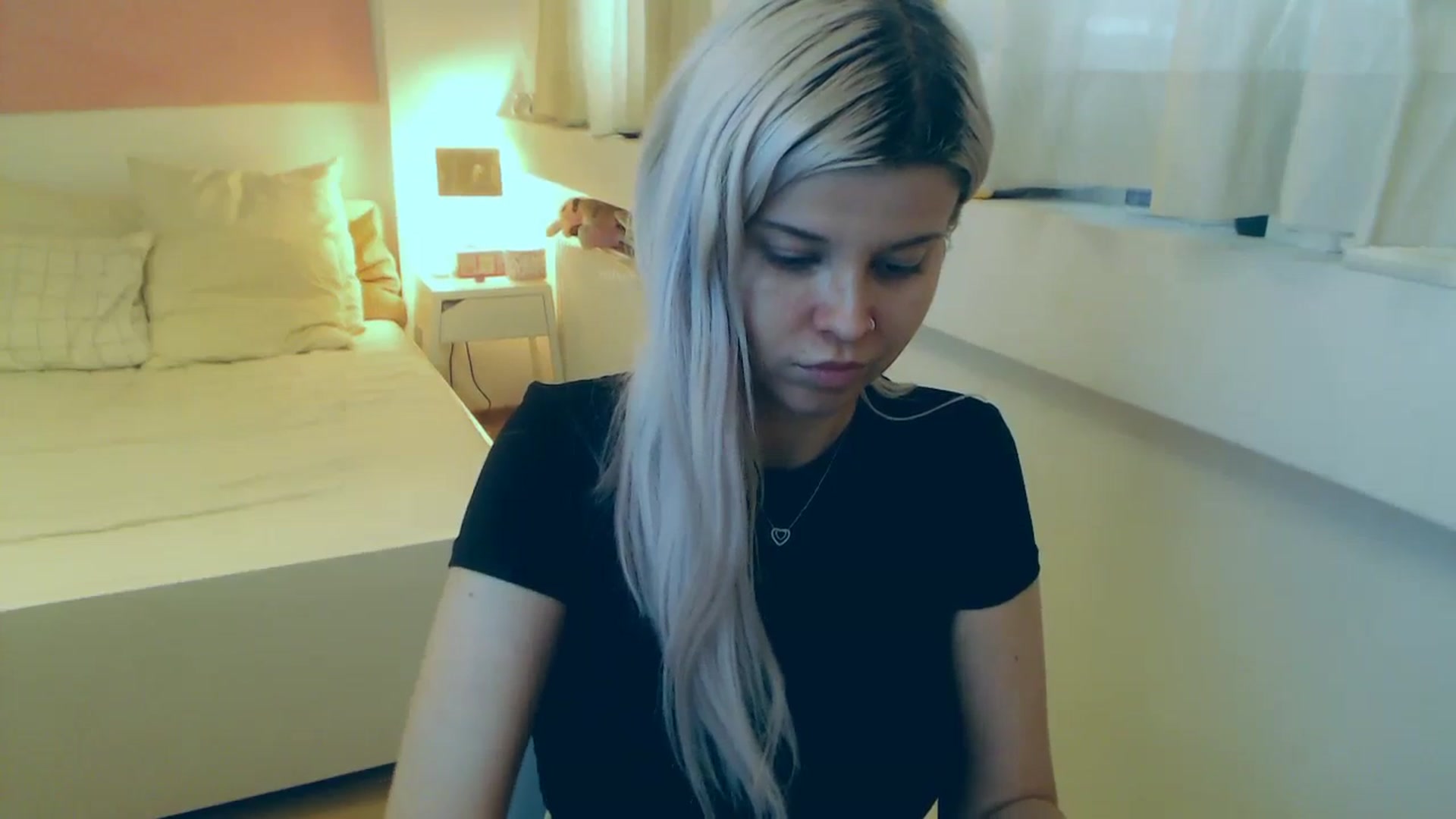 Gallery image thumbnail from Arya_Jolie's myfreecams stream on, 08/08/2023, 14:26 image 4 of 20