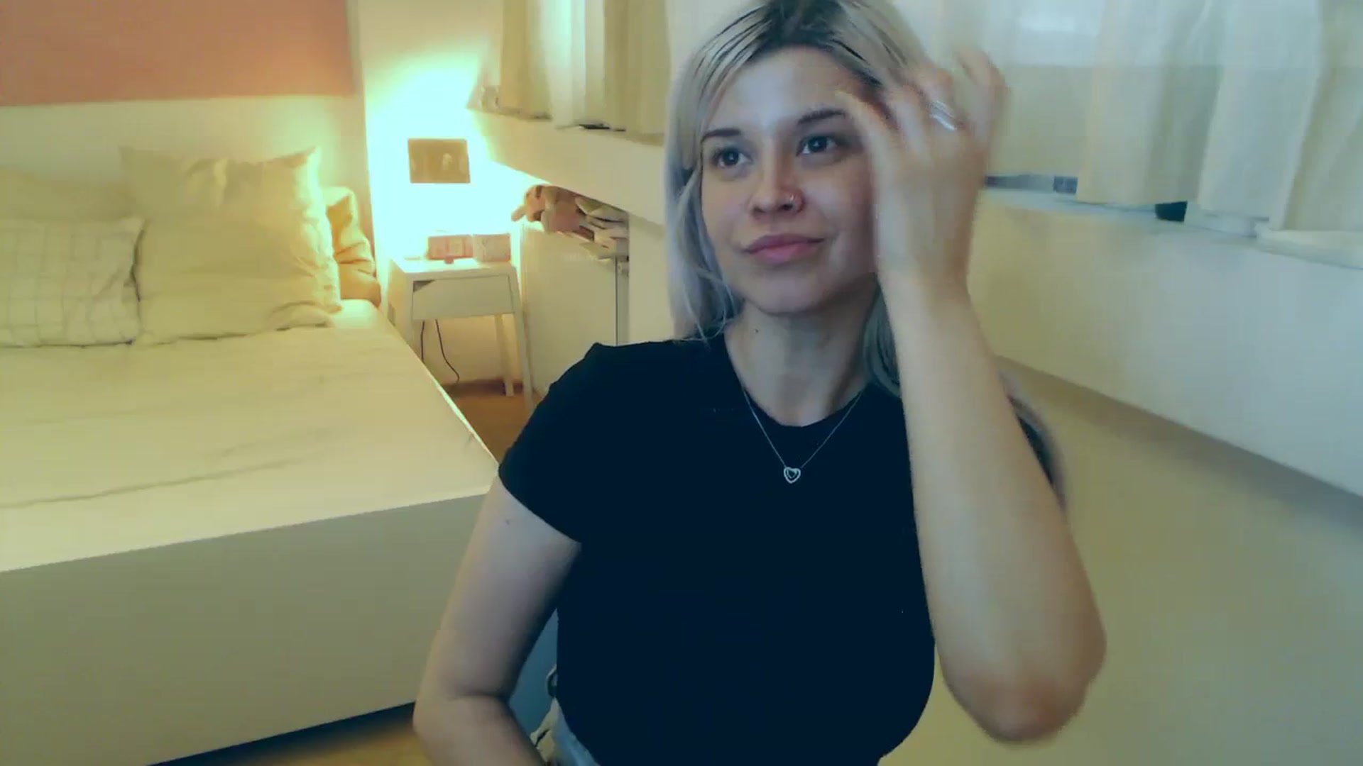 Gallery image thumbnail from Arya_Jolie's myfreecams stream on, 08/08/2023, 14:26 image 14 of 20