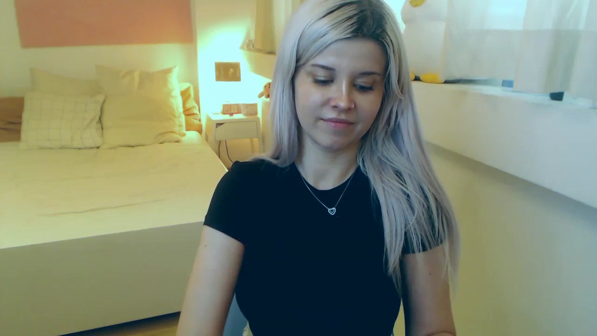 Gallery image thumbnail from Arya_Jolie's myfreecams stream on, 08/08/2023, 15:23 image 9 of 20