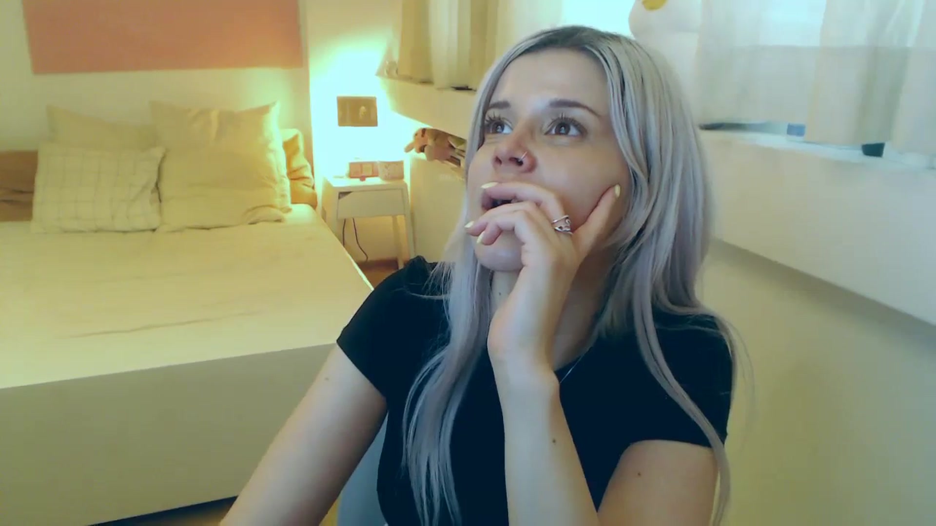 Gallery image thumbnail from Arya_Jolie's myfreecams stream on, 08/08/2023, 15:23 image 7 of 20