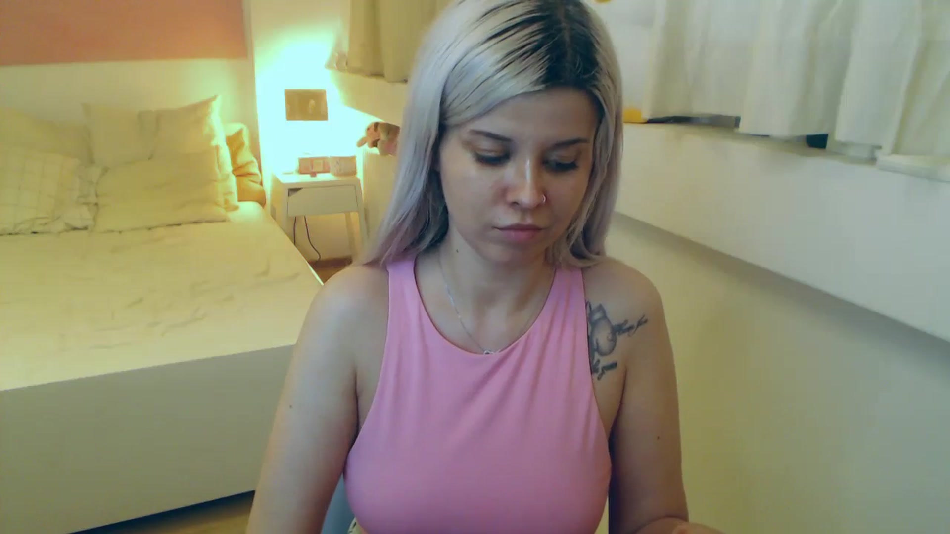 Gallery image thumbnail from Arya_Jolie's myfreecams stream on, 08/08/2023, 17:13 image 15 of 20