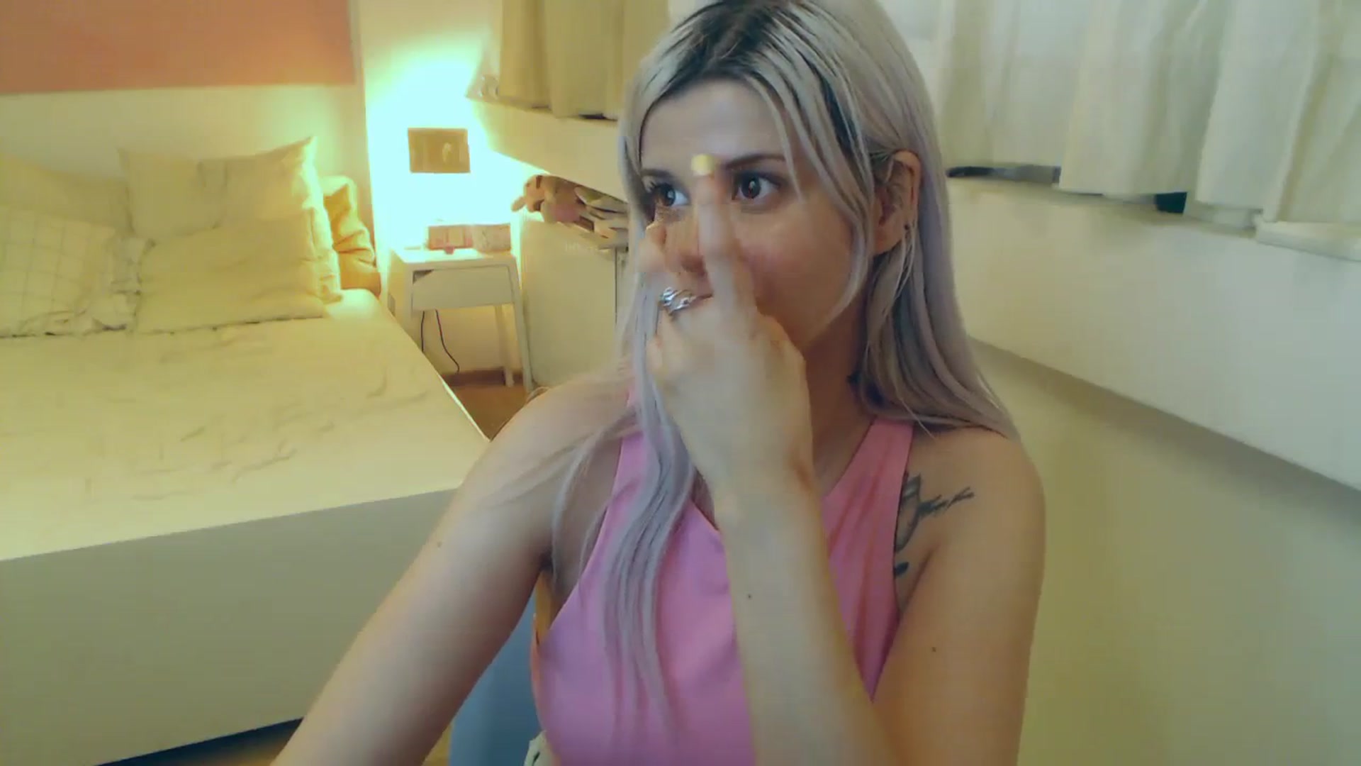 Gallery image thumbnail from Arya_Jolie's myfreecams stream on, 08/08/2023, 17:13 image 4 of 20
