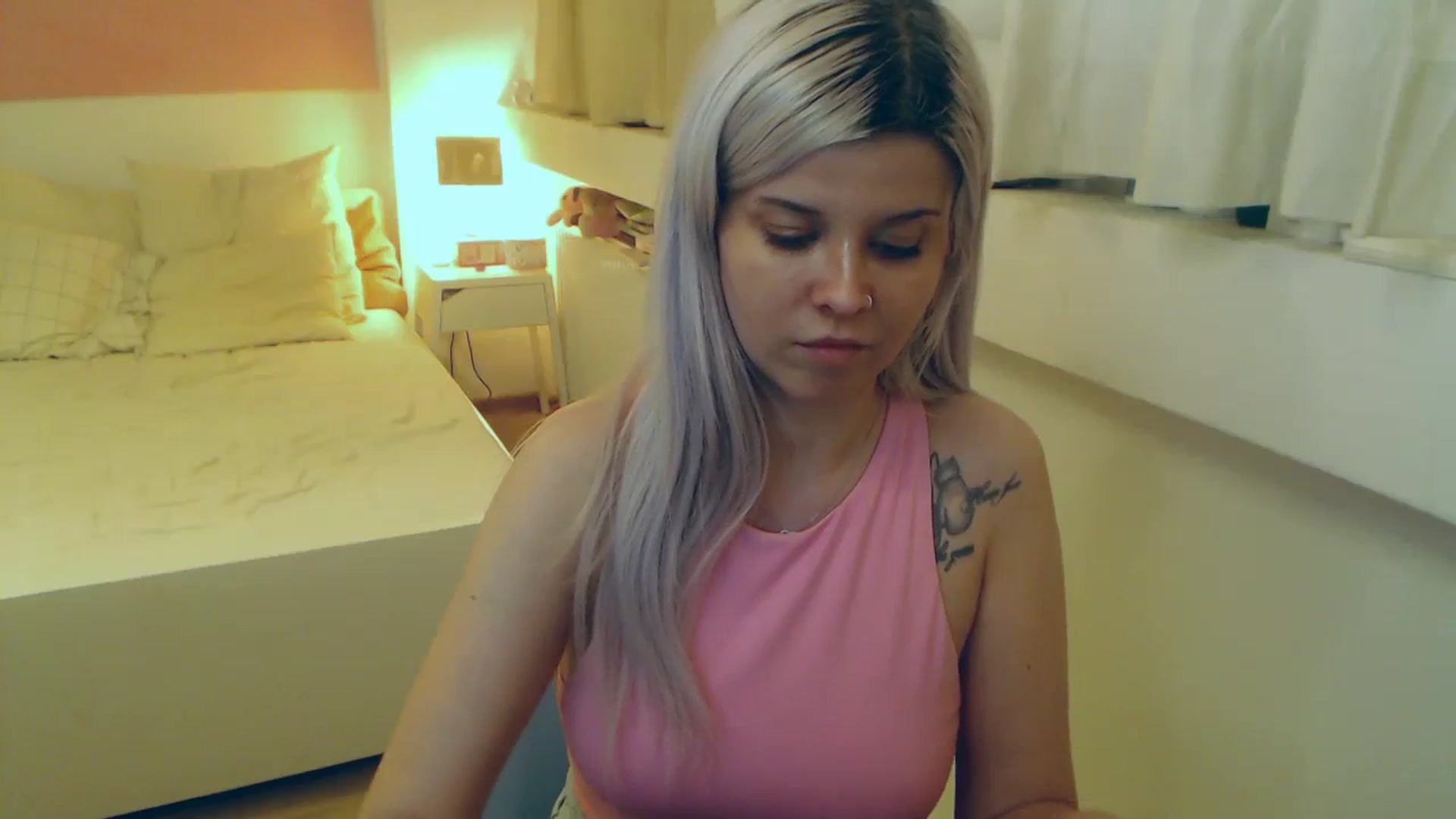 Gallery image thumbnail from Arya_Jolie's myfreecams stream on, 08/08/2023, 17:13 image 8 of 20