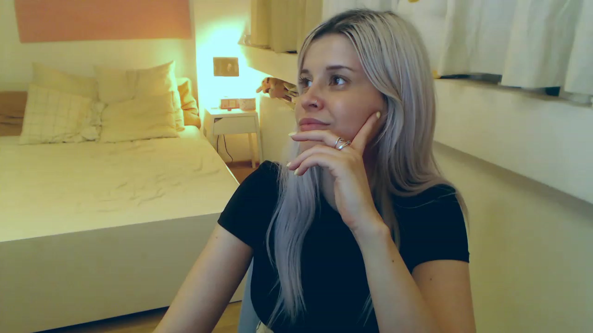 Gallery image thumbnail from Arya_Jolie's myfreecams stream on, 08/08/2023, 19:11 image 9 of 20