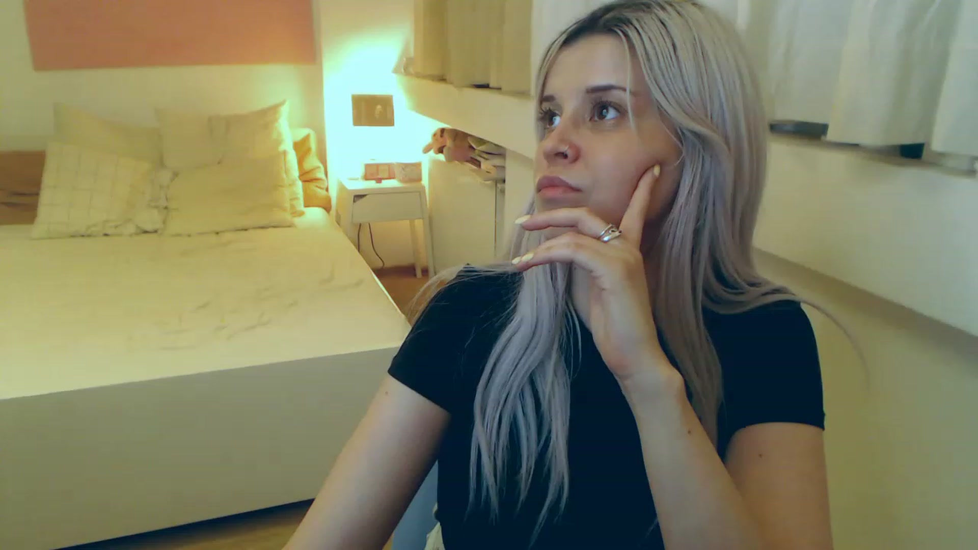 Gallery image thumbnail from Arya_Jolie's myfreecams stream on, 08/08/2023, 19:11 image 15 of 20