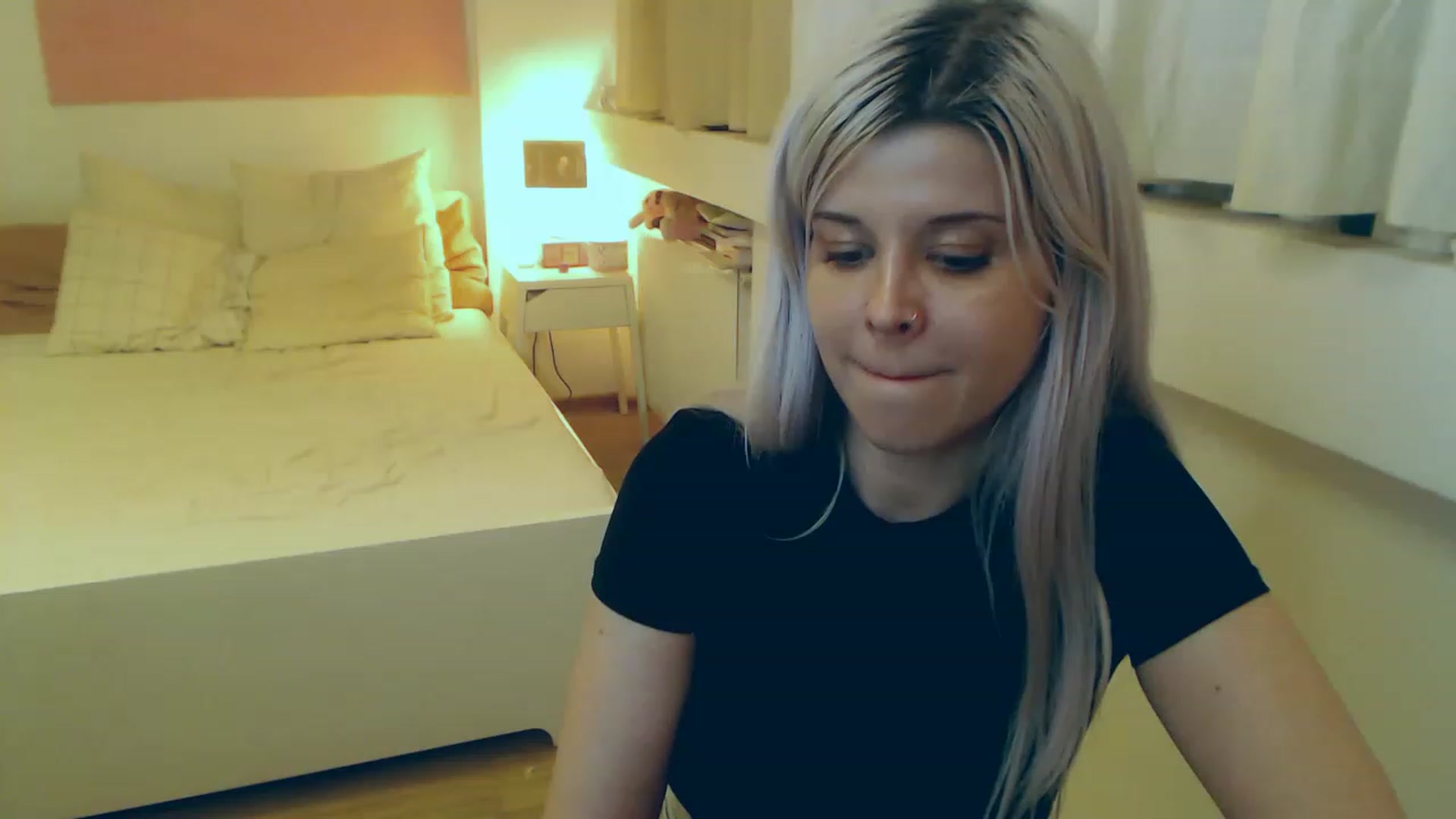 Gallery image thumbnail from Arya_Jolie's myfreecams stream on, 08/08/2023, 19:11 image 5 of 20