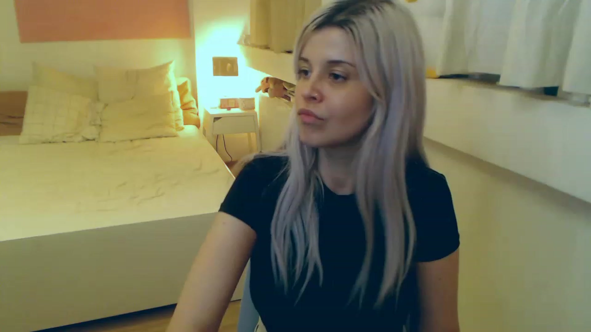 Gallery image thumbnail from Arya_Jolie's myfreecams stream on, 08/08/2023, 19:11 image 14 of 20