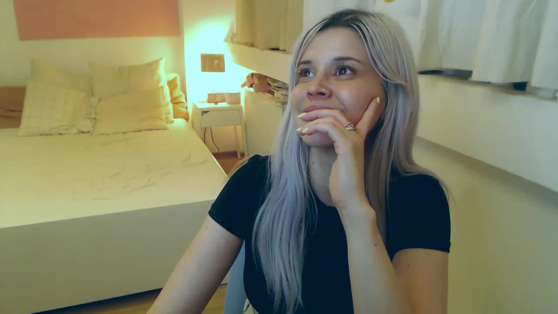 Gallery image thumbnail from Arya_Jolie's myfreecams stream on, 08/08/2023, 19:11 image 18 of 20