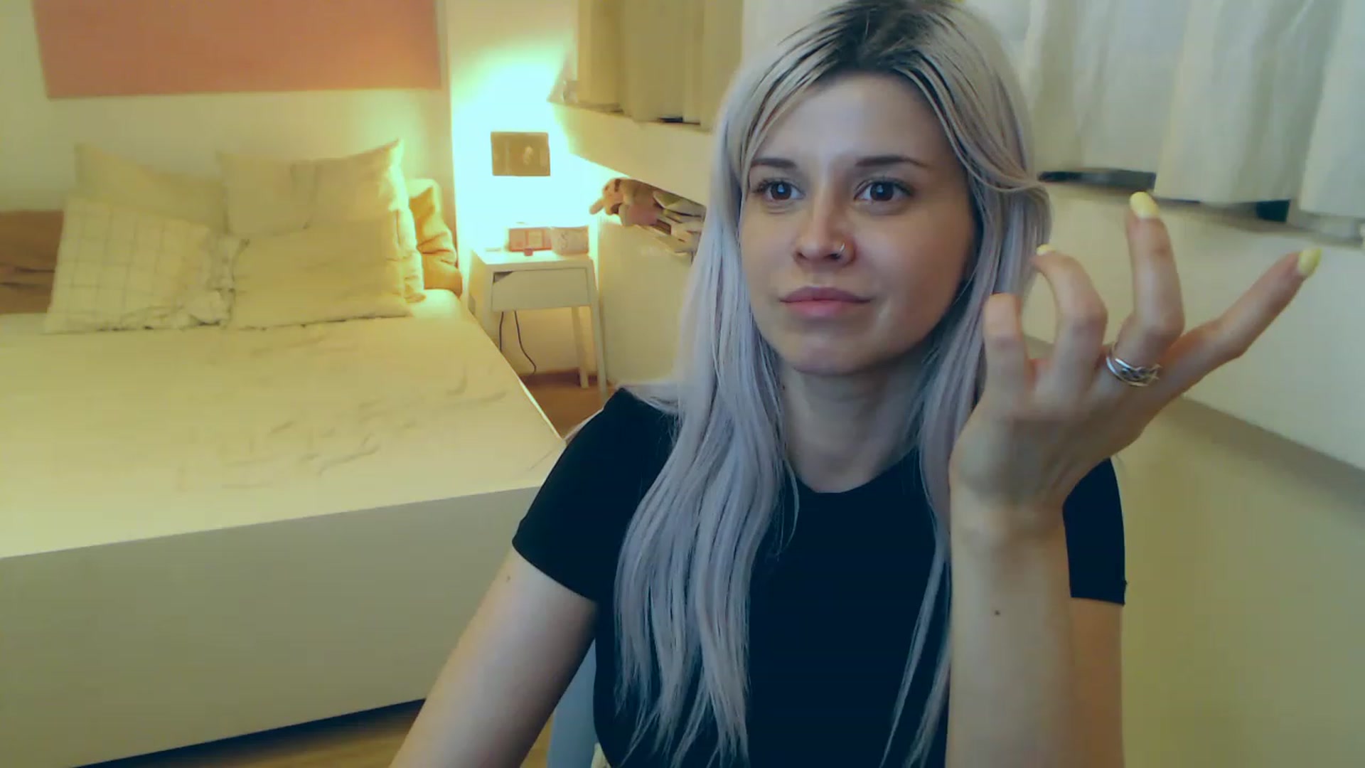 Gallery image thumbnail from Arya_Jolie's myfreecams stream on, 08/08/2023, 19:11 image 16 of 20