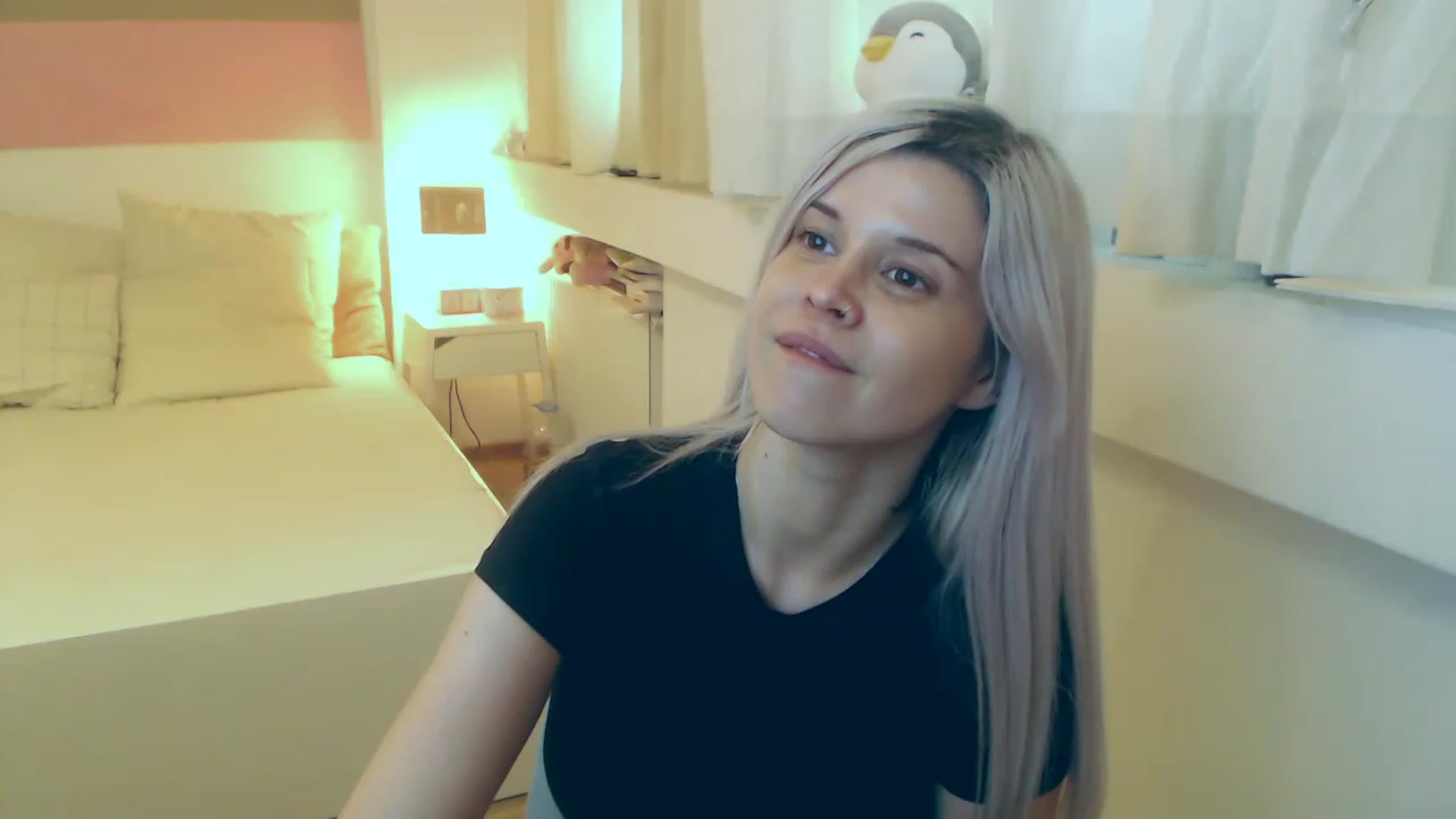 Gallery image thumbnail from Arya_Jolie's myfreecams stream on, 08/10/2023, 12:37 image 6 of 20