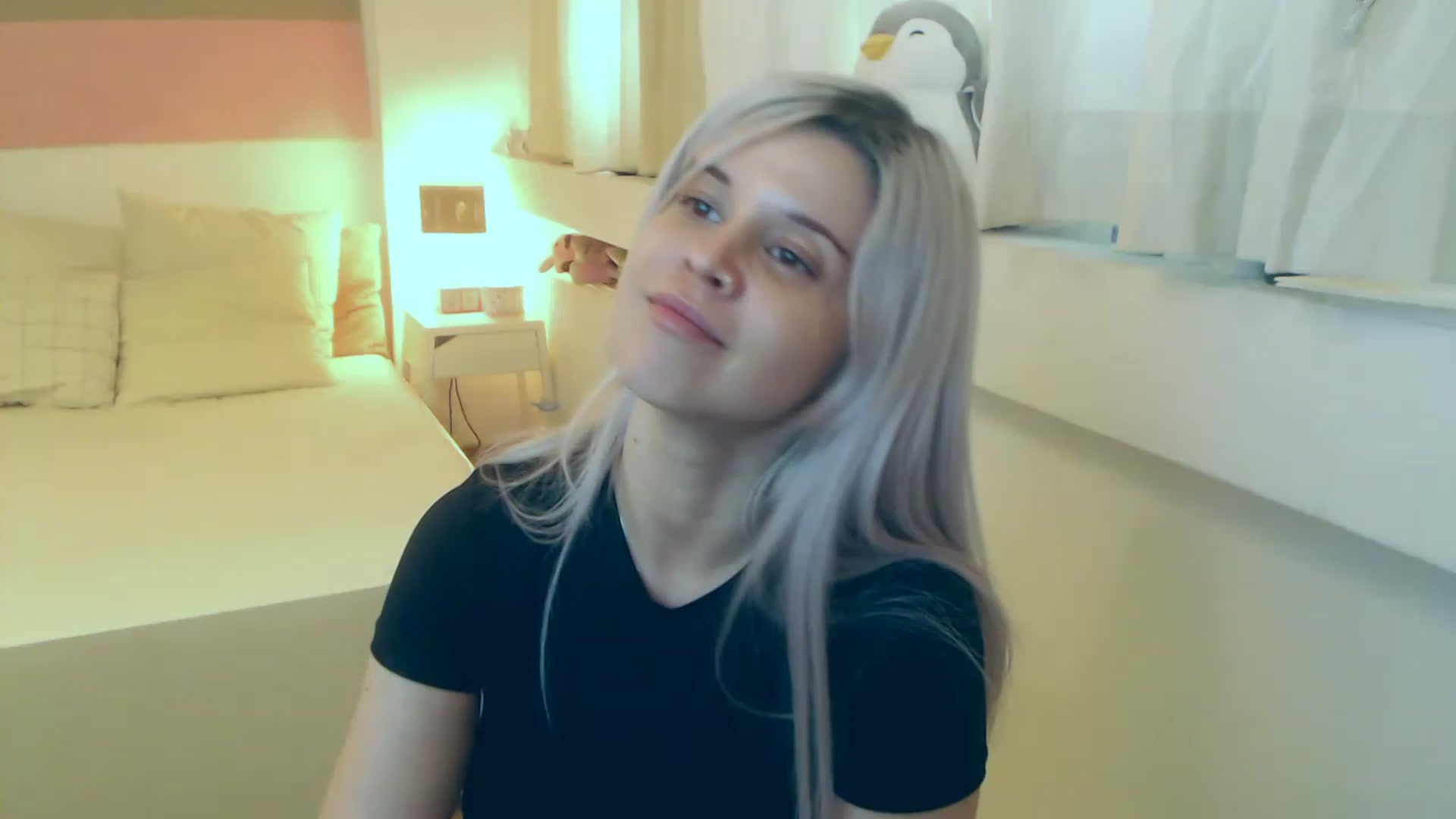 Gallery image thumbnail from Arya_Jolie's myfreecams stream on, 08/10/2023, 13:24 image 1 of 20