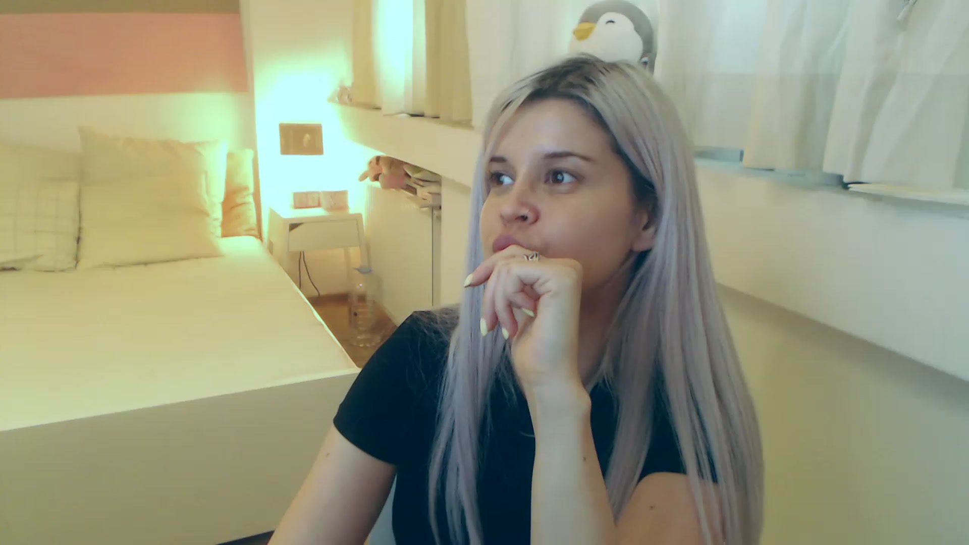 Gallery image thumbnail from Arya_Jolie's myfreecams stream on, 08/10/2023, 14:34 image 2 of 20