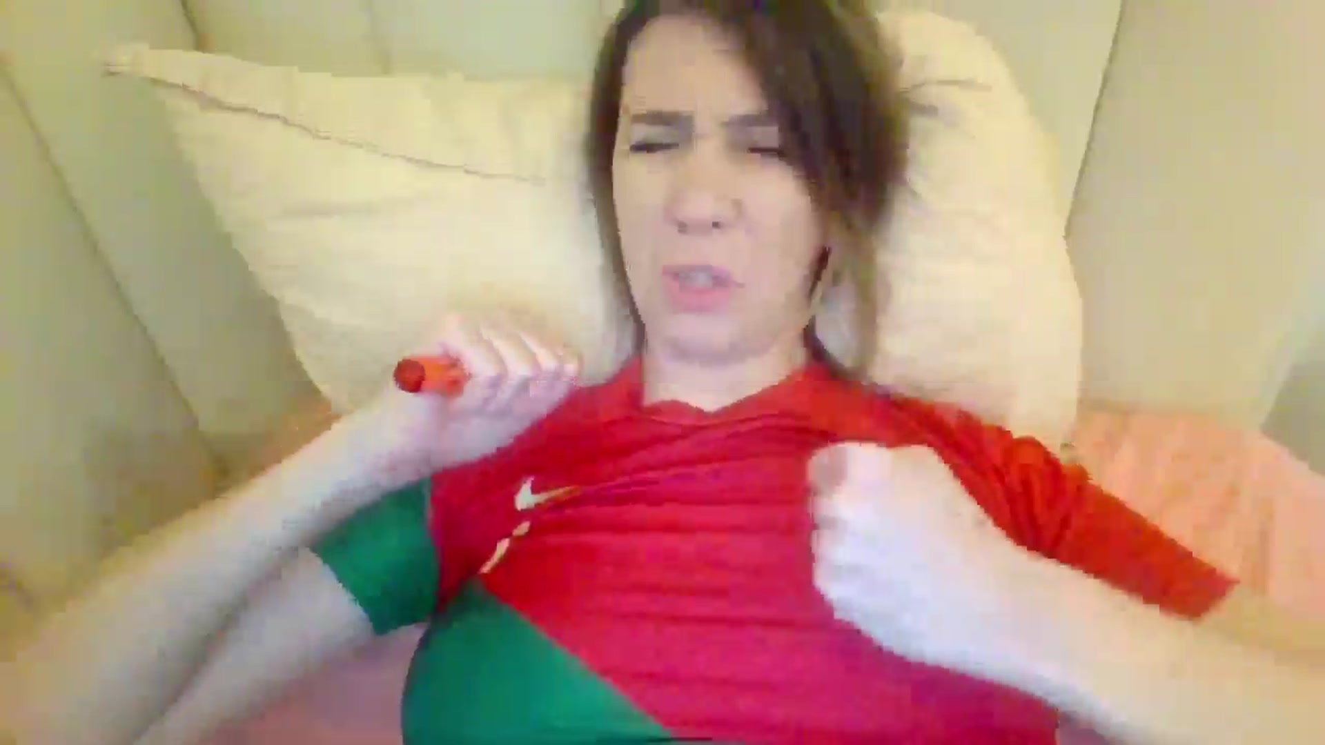 Gallery image thumbnail from AryanaFantasy's myfreecams stream on, 12/15/2025, 10:34 image 10 of 20
