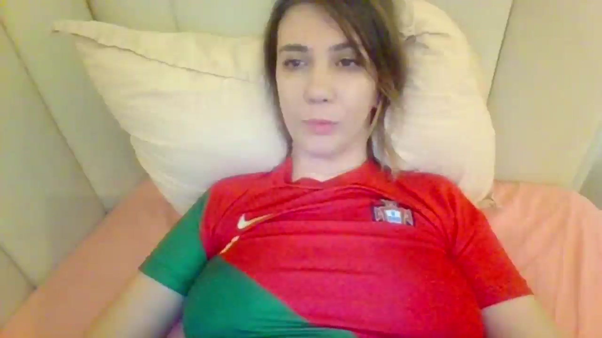 Gallery image thumbnail from AryanaFantasy's myfreecams stream on, 12/15/2025, 10:34 image 16 of 20
