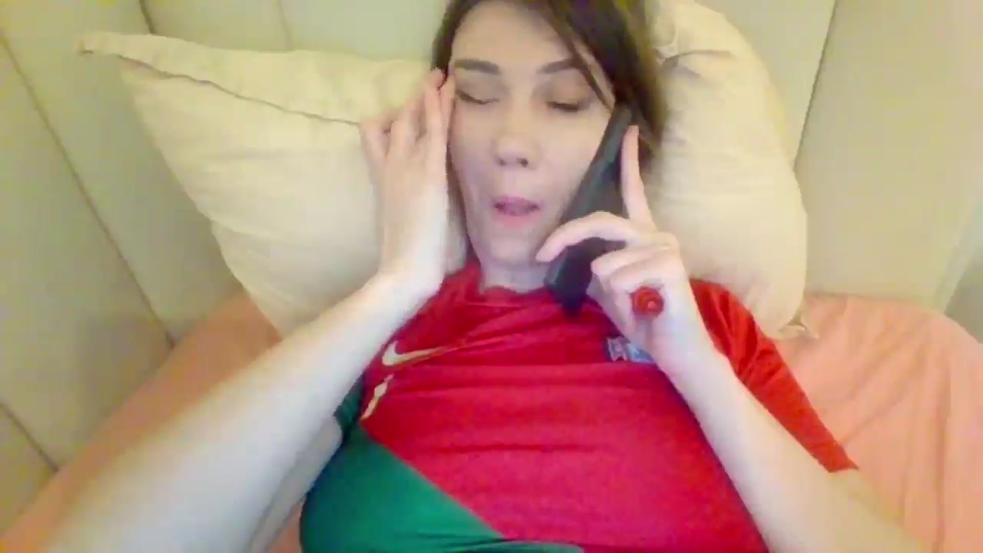 Gallery image thumbnail from AryanaFantasy's myfreecams stream on, 12/15/2025, 10:34 image 15 of 20