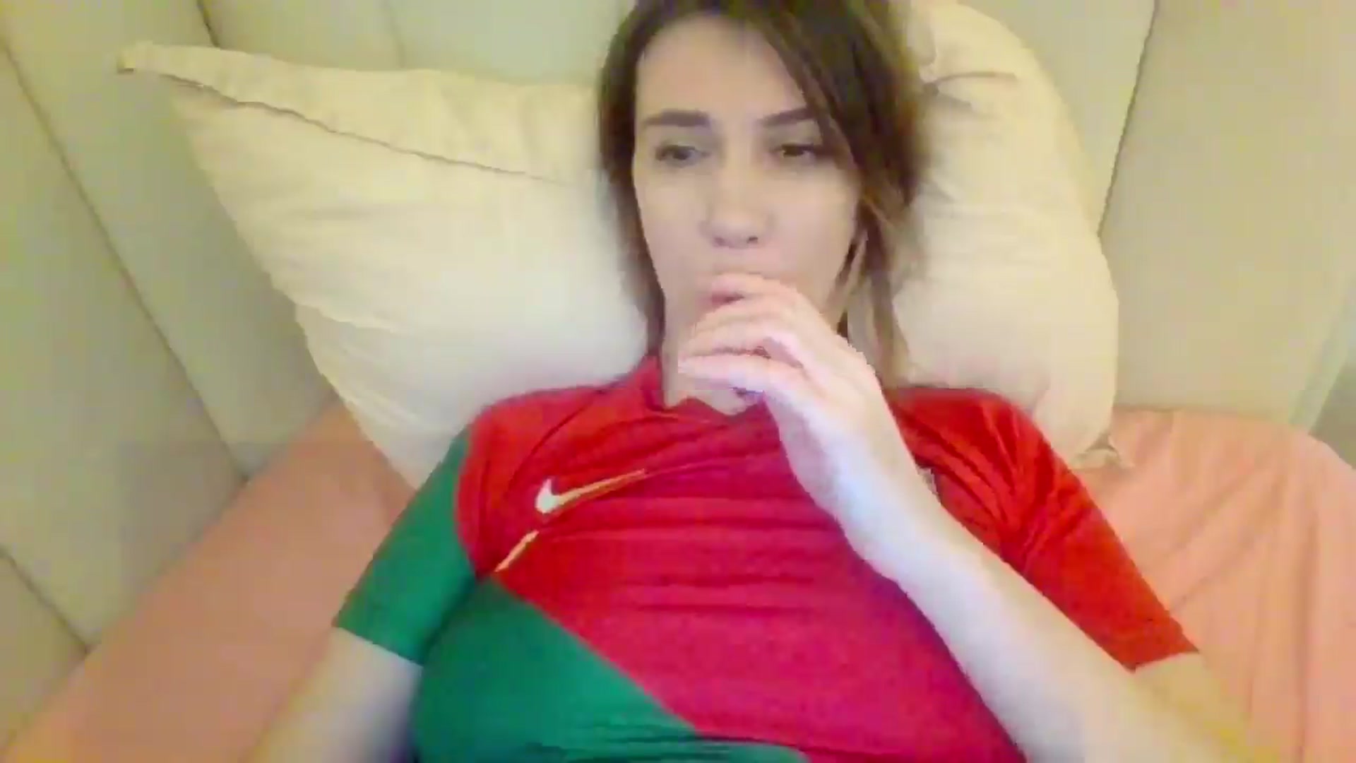 Gallery image thumbnail from AryanaFantasy's myfreecams stream on, 12/15/2025, 10:34 image 14 of 20