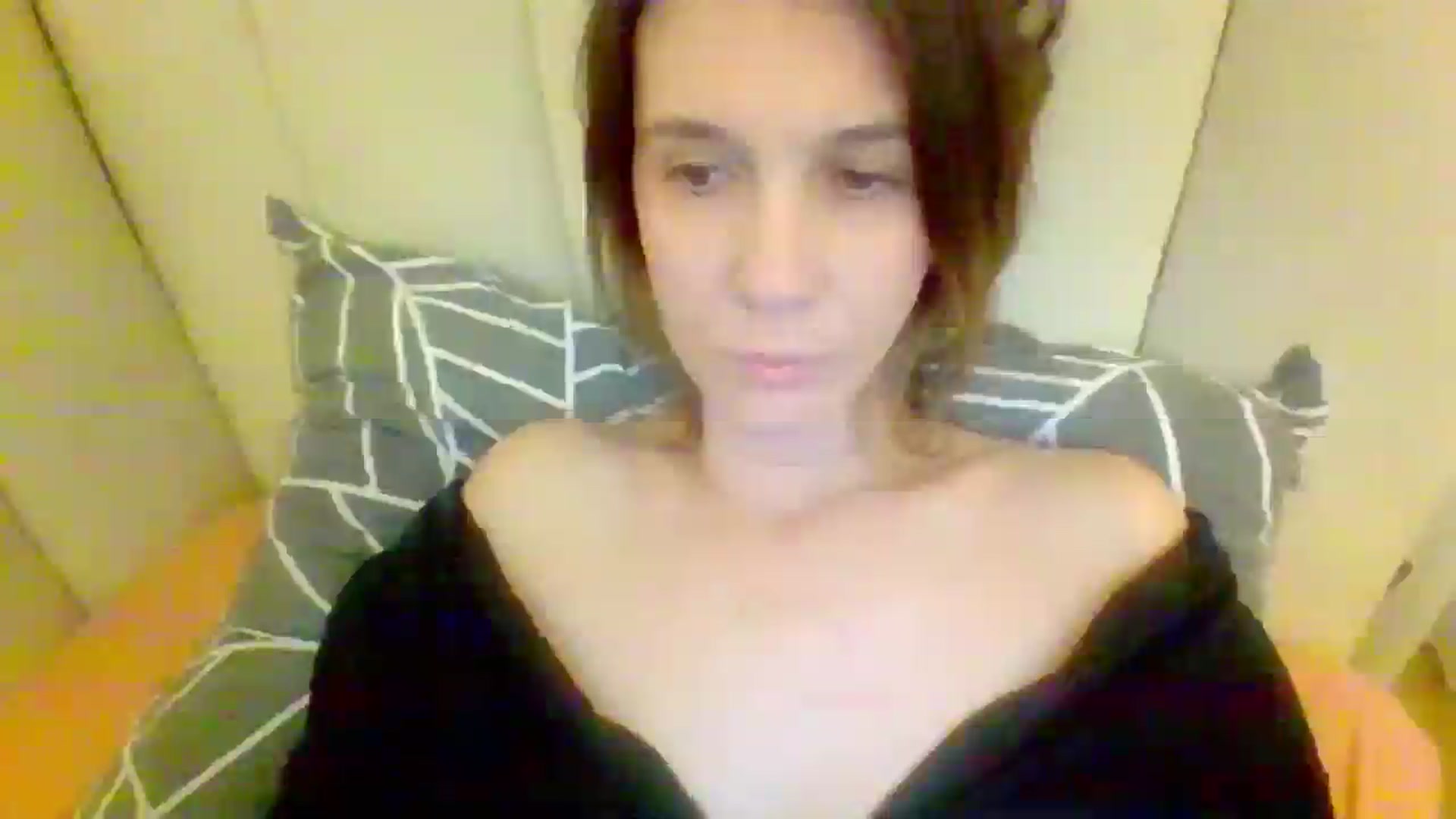 Gallery image thumbnail from AryanaFantasy's myfreecams stream on, 12/22/2025, 12:01 image 18 of 20