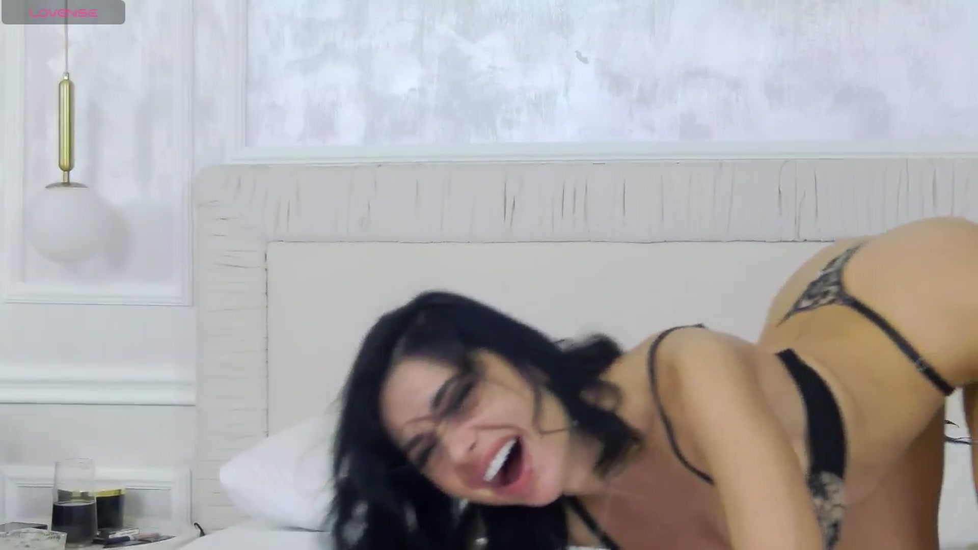 Gallery image thumbnail from AryannaMoon's myfreecams stream on, 04/04/2024, 24:02 image 19 of 20