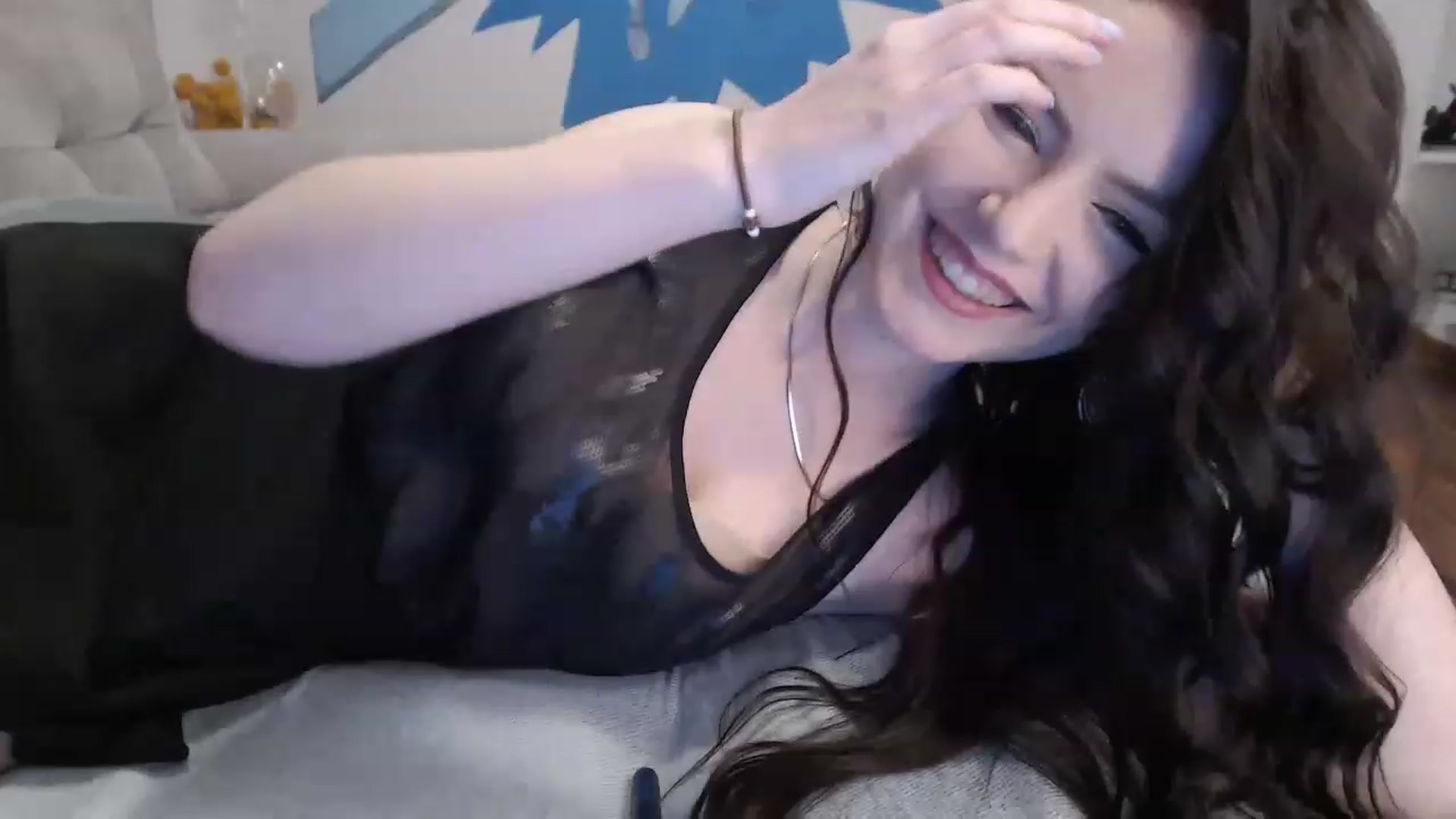 Gallery image thumbnail from Aryelle_'s myfreecams stream on, 12/02/2022, 03:47 image 2 of 20