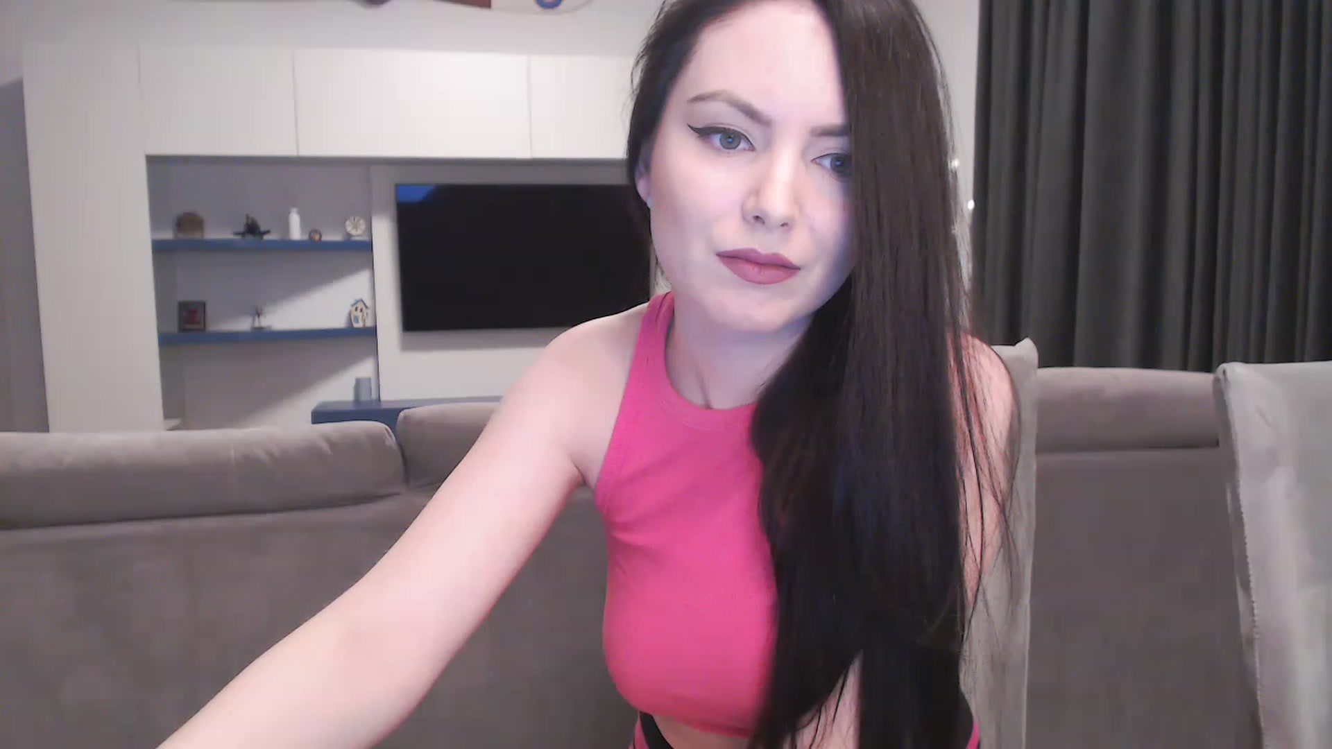 Gallery image thumbnail from Aryelle_'s myfreecams stream on, 12/11/2022, 24:05 image 12 of 20