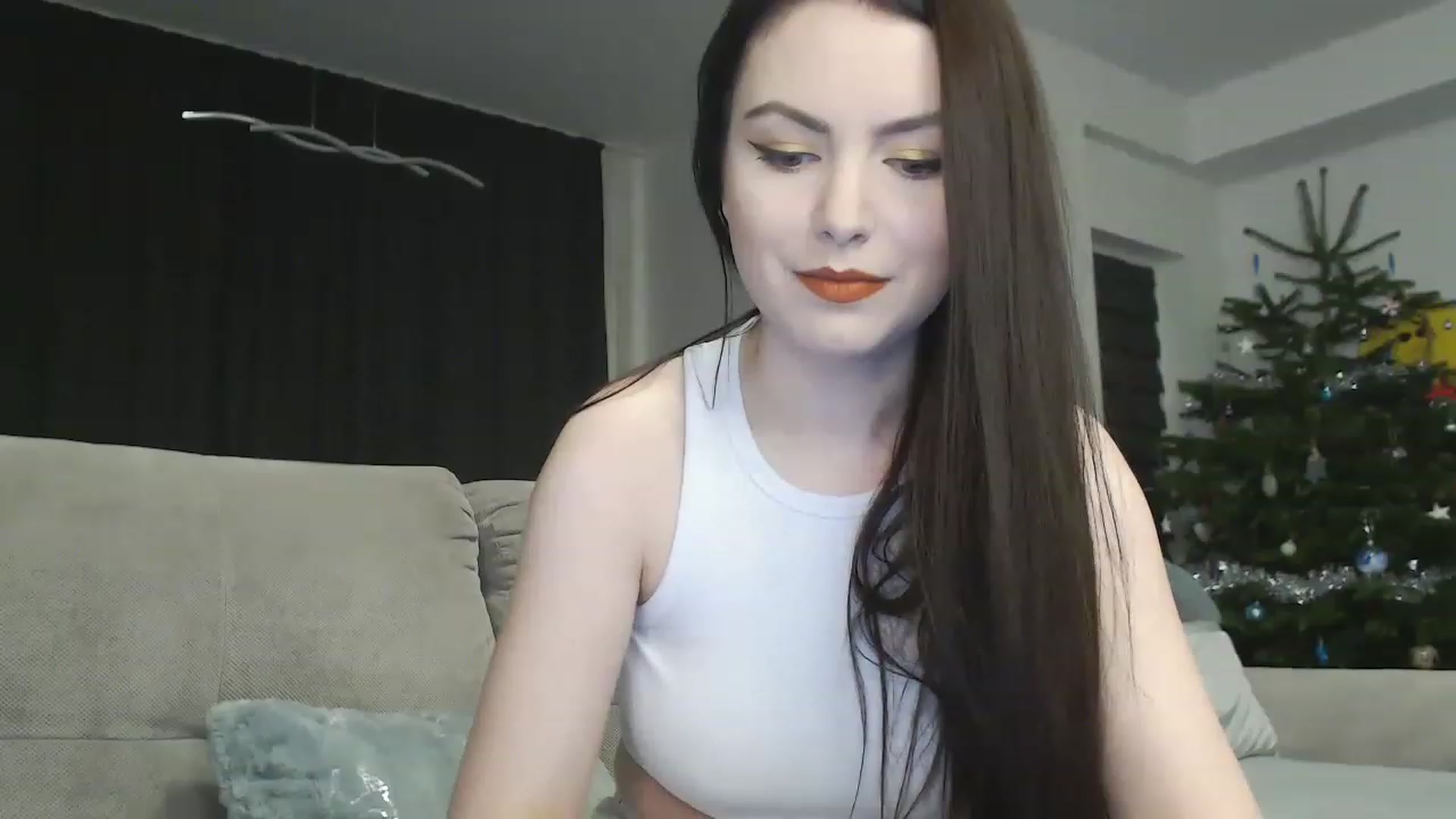 Gallery image thumbnail from Aryelle_'s myfreecams stream on, 12/23/2022, 01:04 image 15 of 20