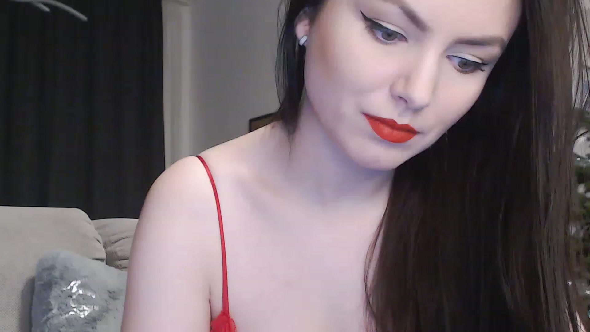 Gallery image thumbnail from Aryelle_'s myfreecams stream on, 12/27/2022, 24:02 image 6 of 20