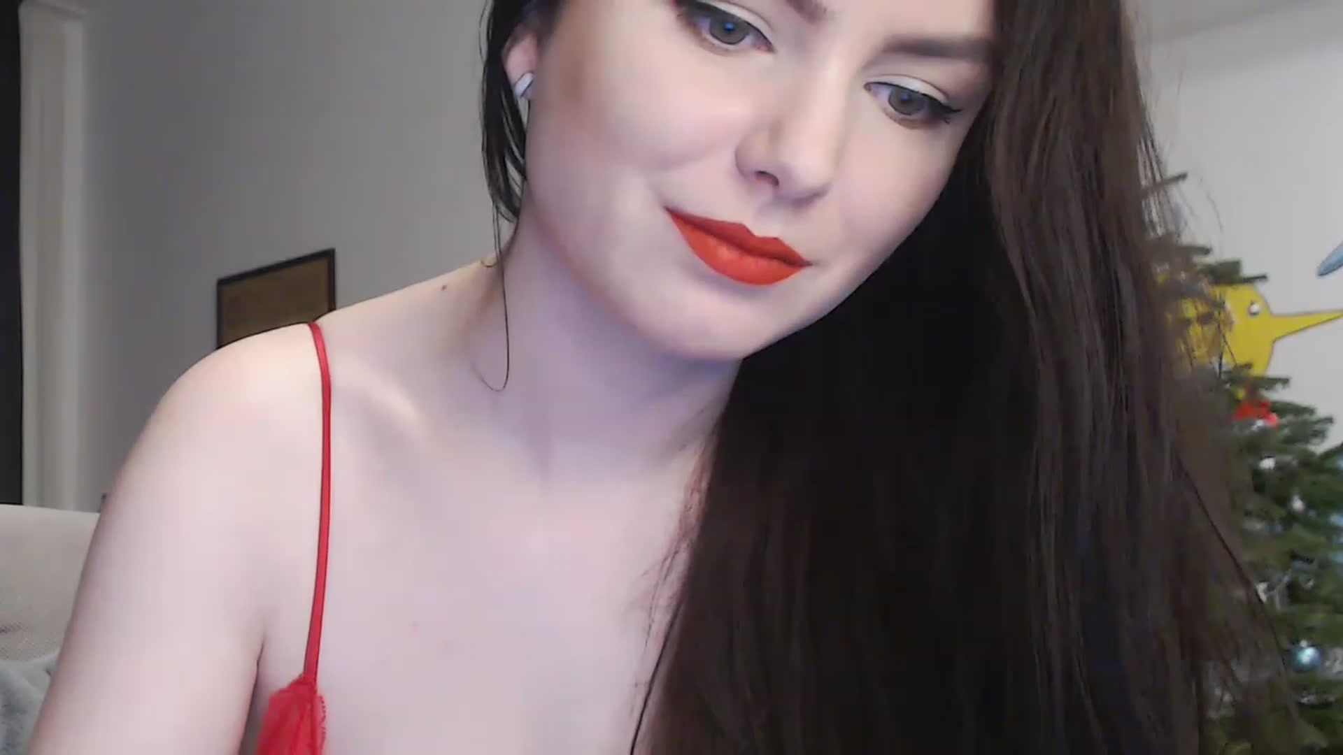 Gallery image thumbnail from Aryelle_'s myfreecams stream on, 12/27/2022, 24:57 image 9 of 20