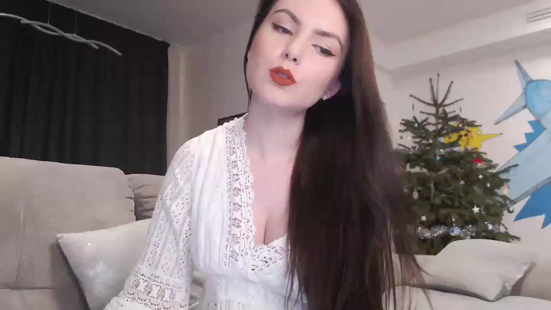Gallery image thumbnail from Aryelle_'s myfreecams stream on, 12/30/2022, 24:10 image 8 of 20