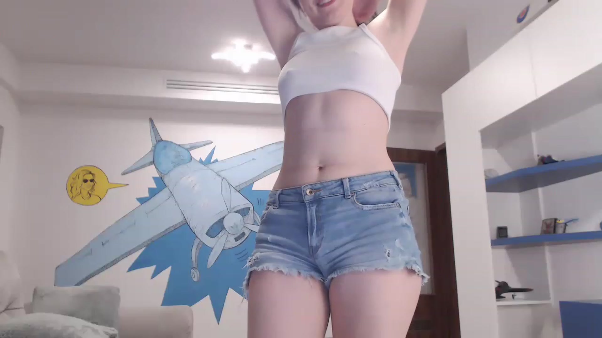 Gallery image thumbnail from Aryelle_'s myfreecams stream on, 05/31/2023, 01:10 image 13 of 20