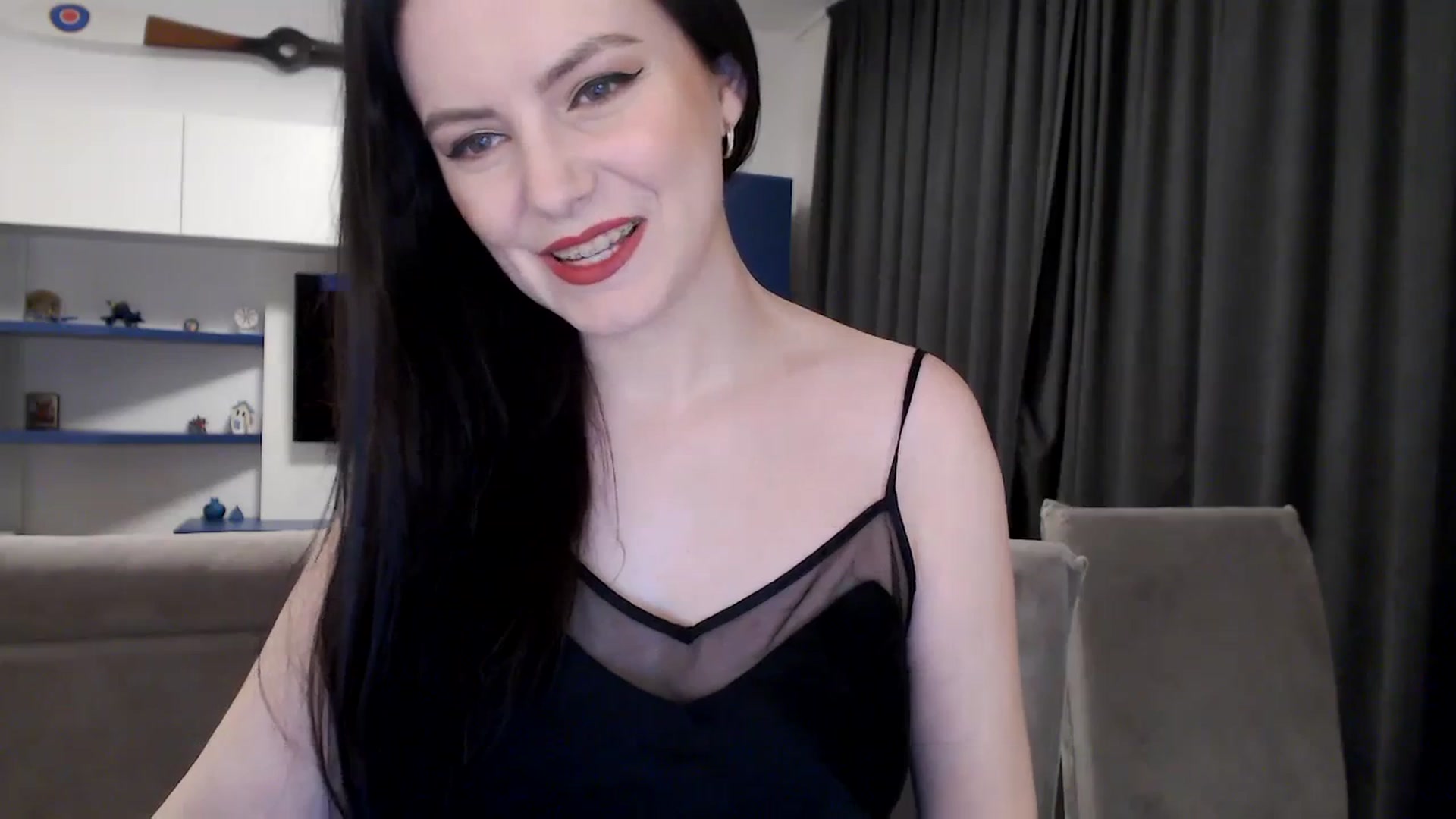 Gallery image thumbnail from Aryelle_'s myfreecams stream on, 04/01/2024, 21:06 image 13 of 20