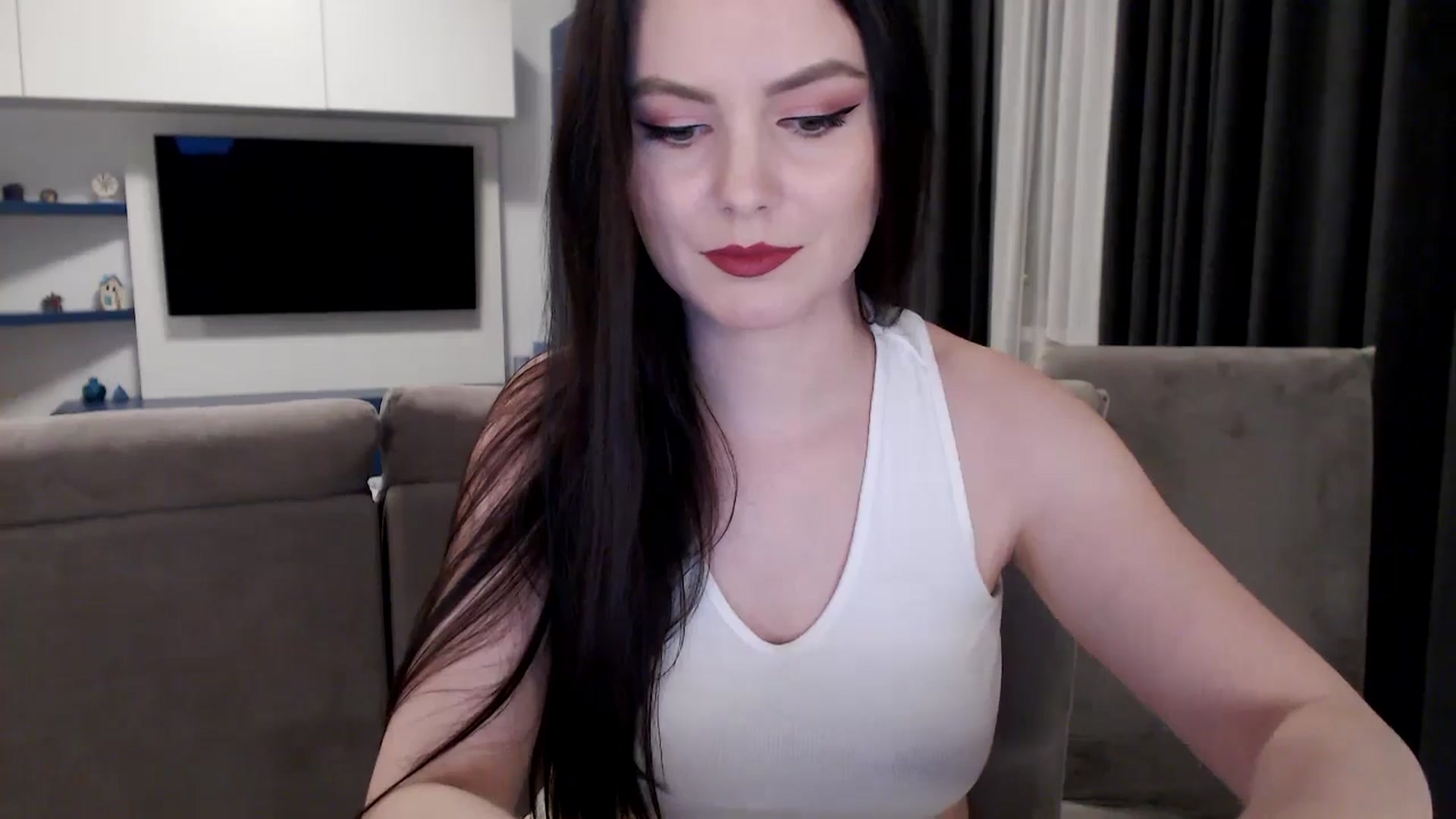 Gallery image thumbnail from Aryelle_'s myfreecams stream on, 04/16/2024, 22:59 image 13 of 20