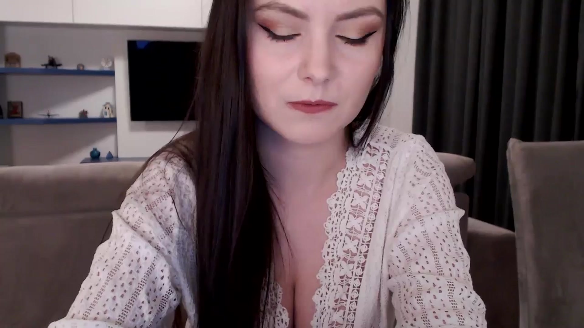 Gallery image thumbnail from Aryelle_'s myfreecams stream on, 04/29/2024, 22:50 image 14 of 20