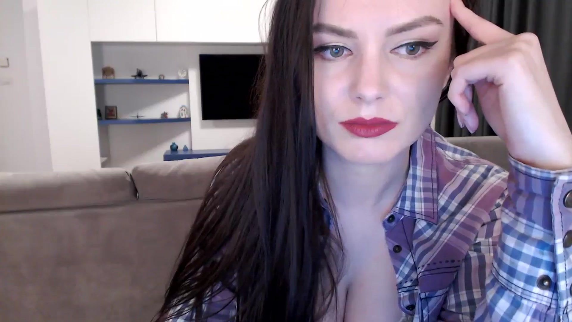 Gallery image thumbnail from Aryelle_'s myfreecams stream on, 05/16/2024, 24:07 image 8 of 20